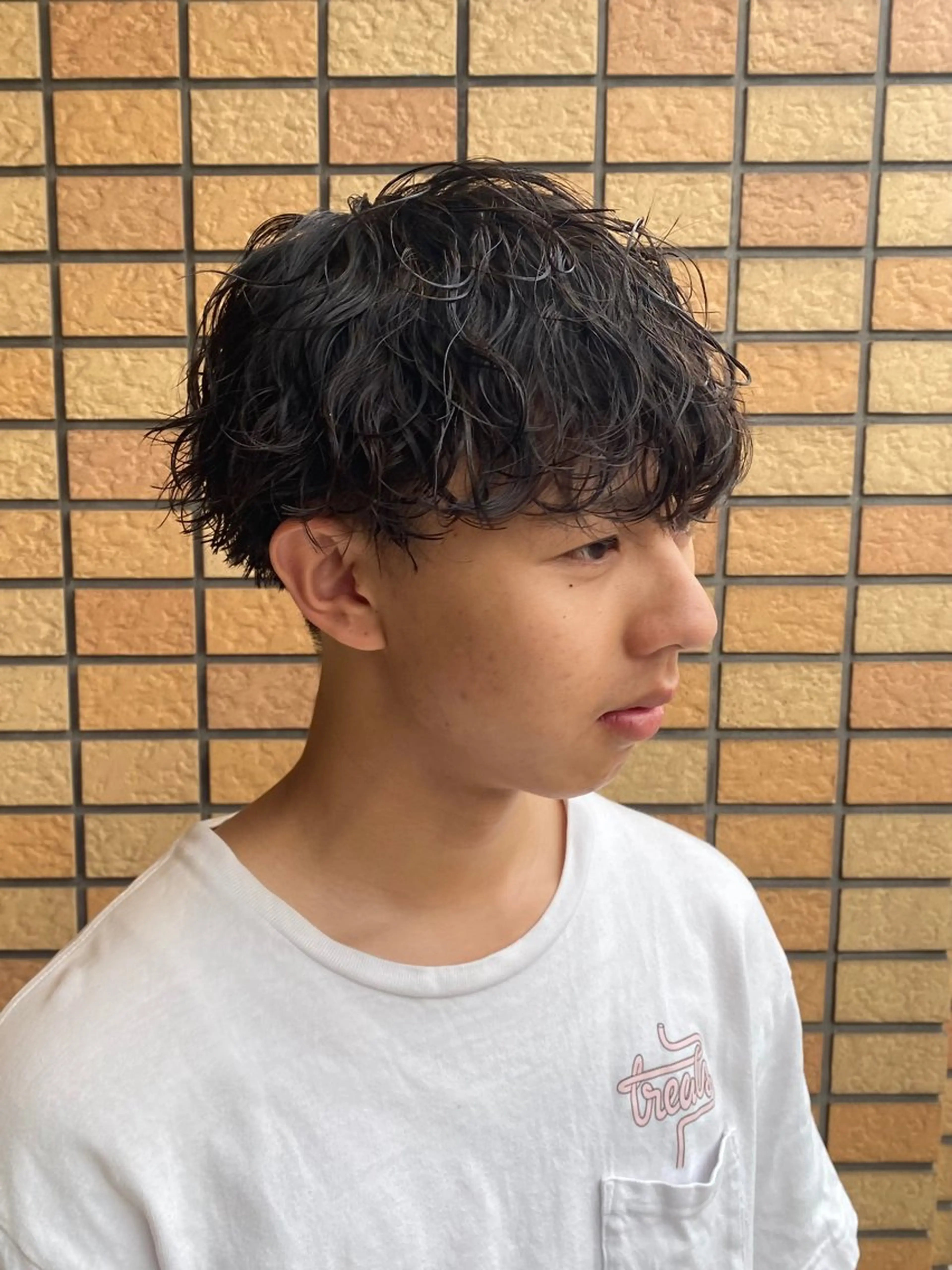 ショート パーマ メンズ カット パーマ パーマ/ダブルカラー ブリーチ⭐️海斗のヘアスタイル