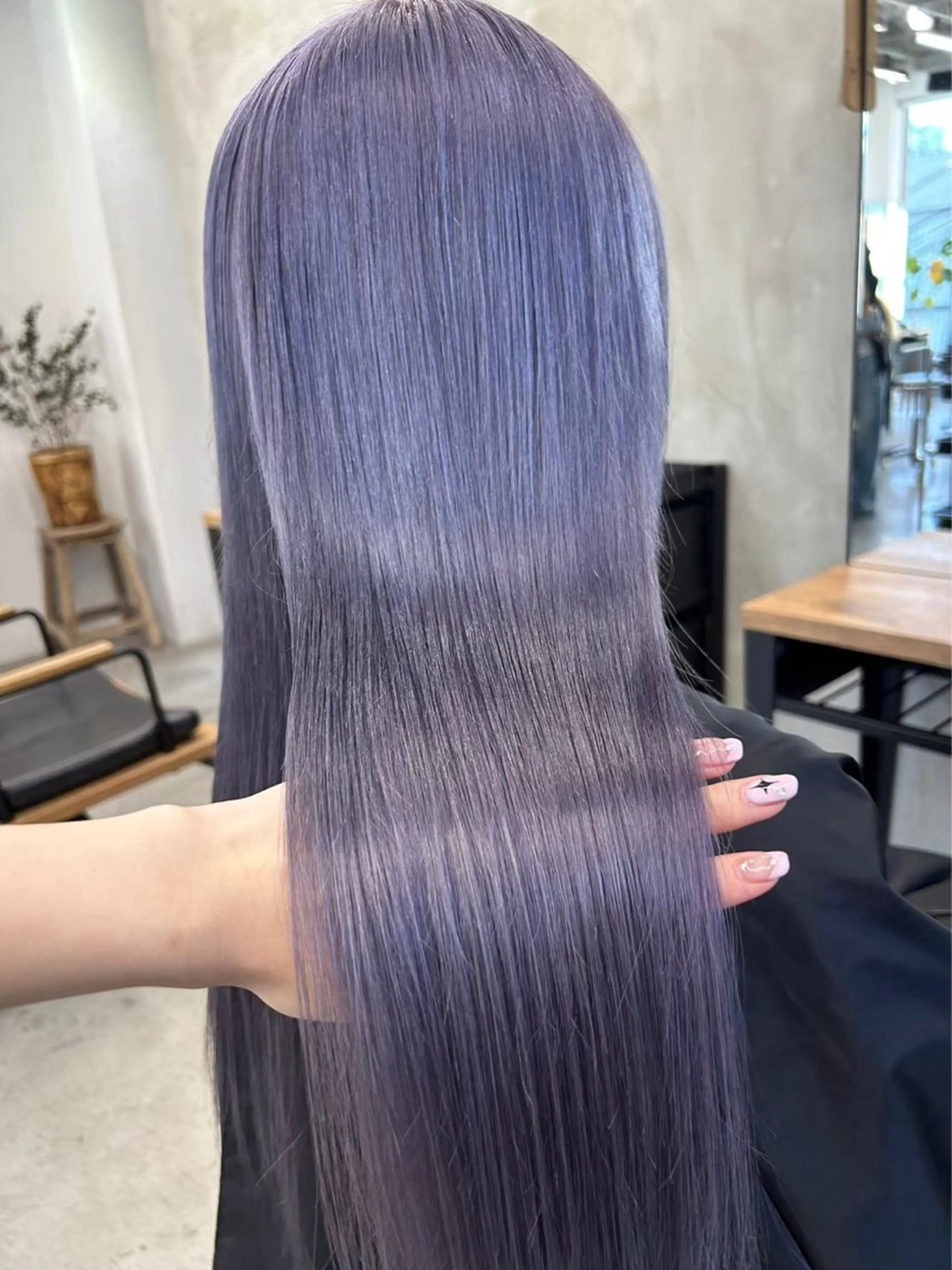 セミロング カラー ヘアカラー 🫐寒色系カラー 🫐ヤマナカリリカのヘアスタイル