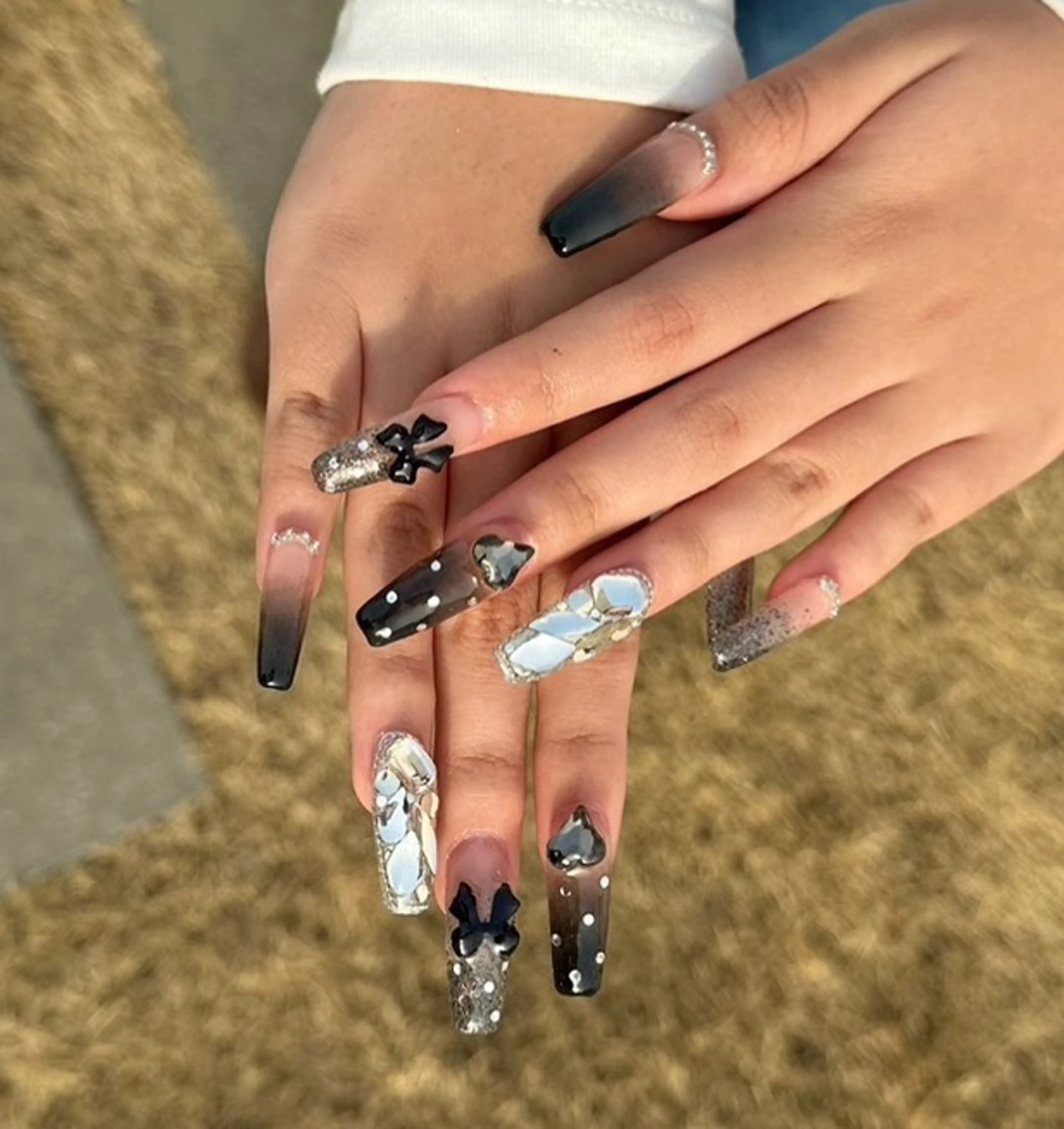 ネイル アートネイル ロングネイル ストーンネイル nail salon Na.(エヌエー)所属・nailsalon Na.のネイルデザイン