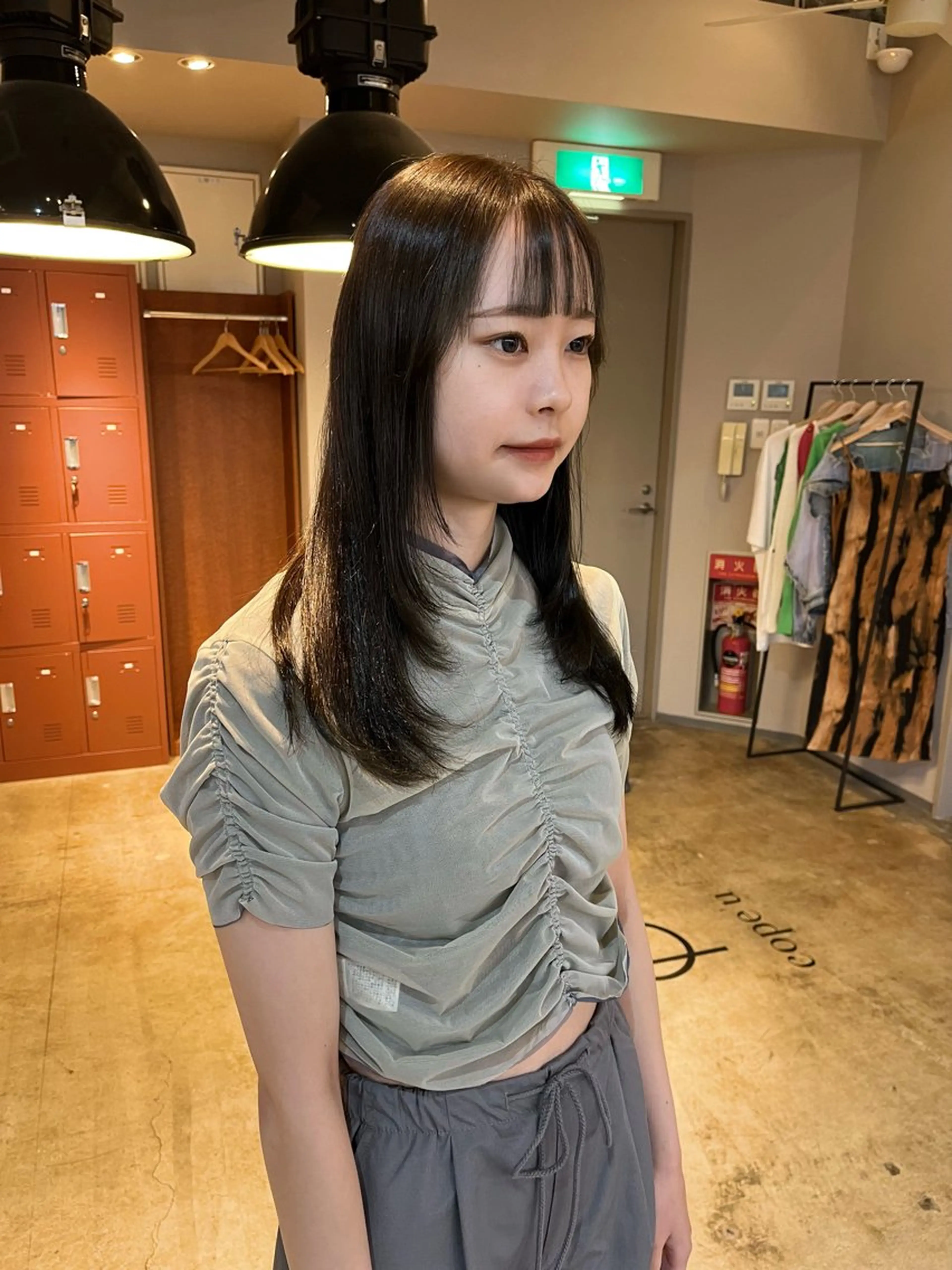ミディアム カラー 透明感カラー オリーブカラー カット ヘアカラー トリートメント 🩷ハイトーン透明感 レイヤー🩷ユリカのヘアスタイル