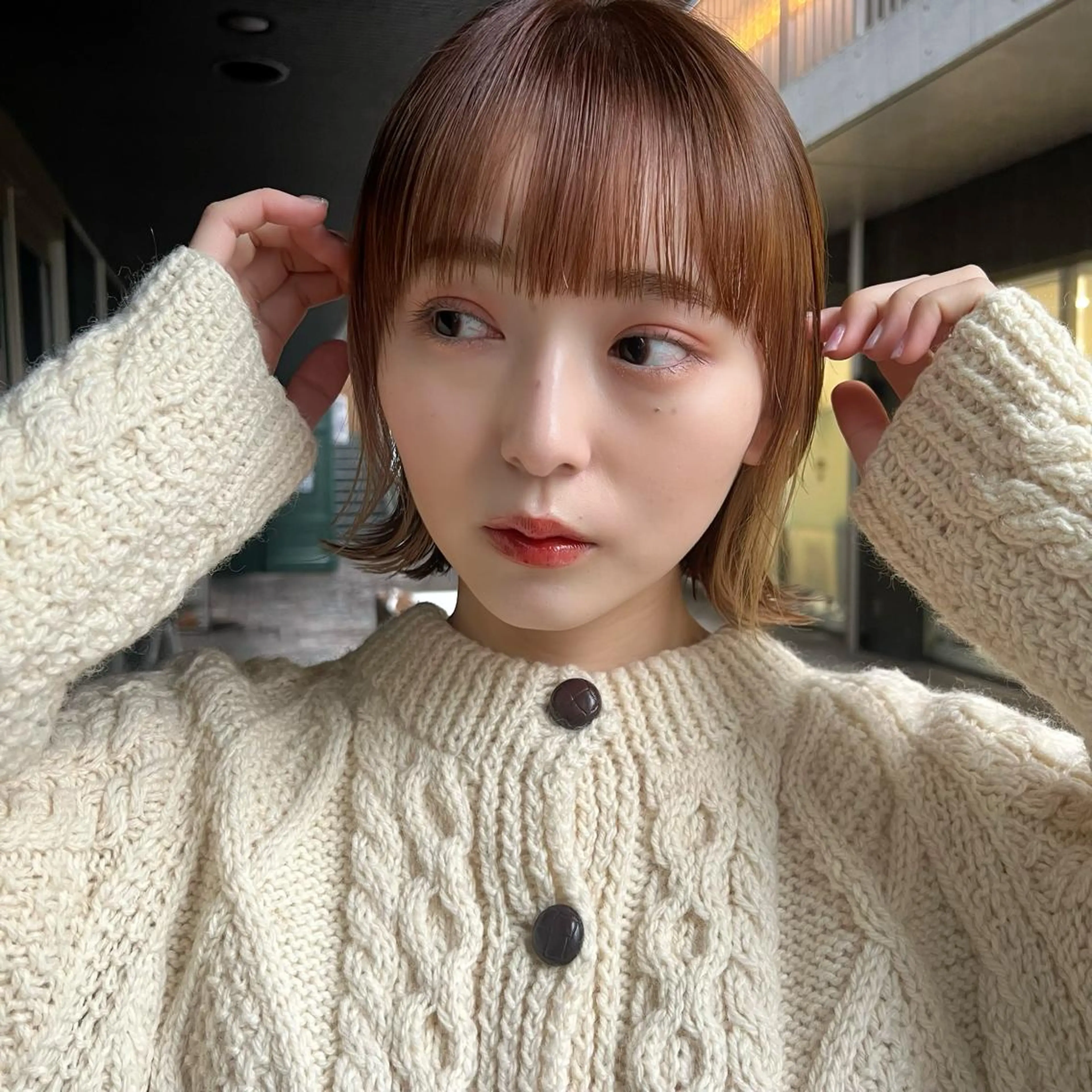 ショート カラー ボブ 外ハネヘア 🎧パーソナルケア/ 透明感カラー/ミユのヘアスタイル