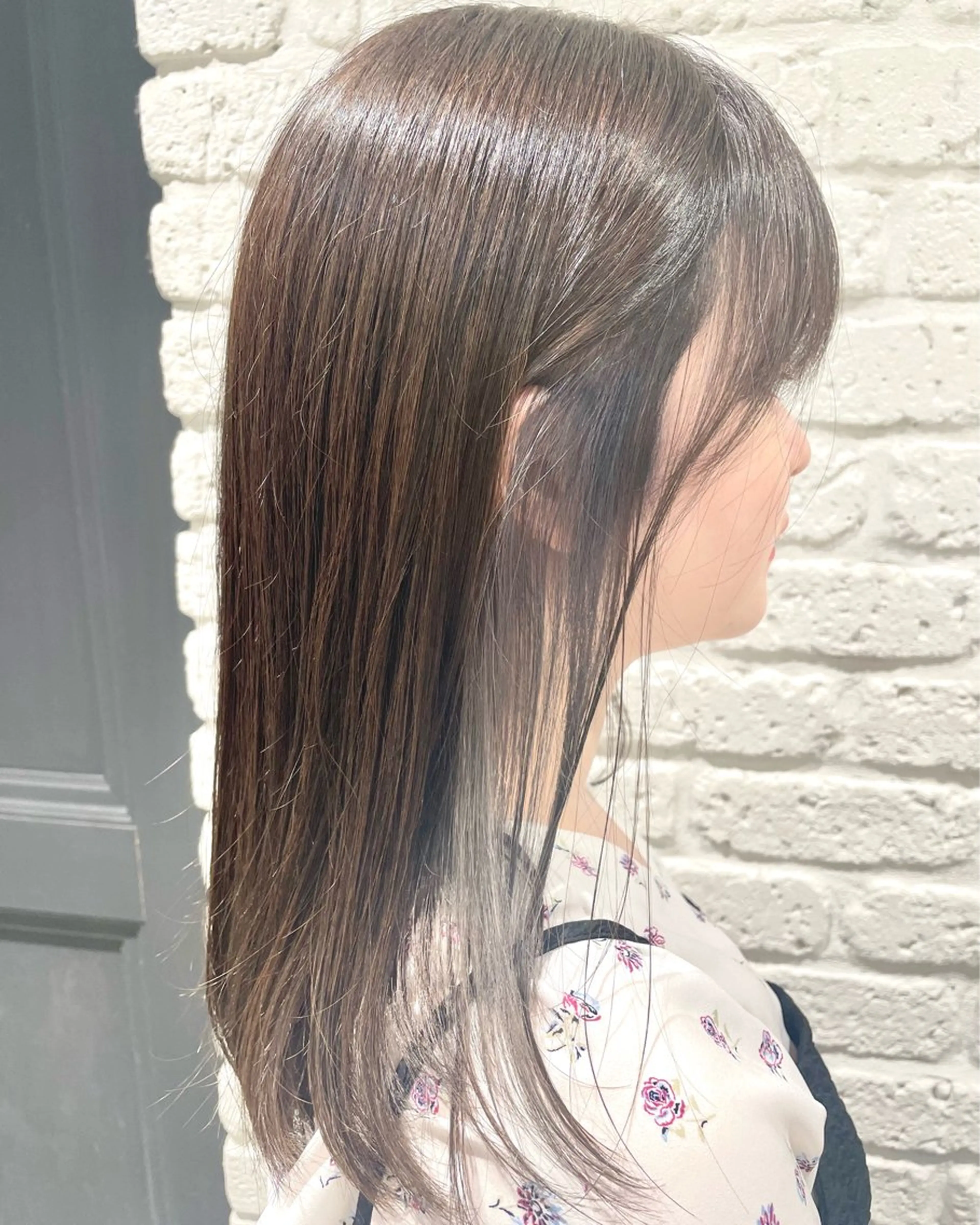 カラー ブリーチ イヤリングカラー カット ヘアカラー トリートメント 池野 琴乃のヘアスタイル
