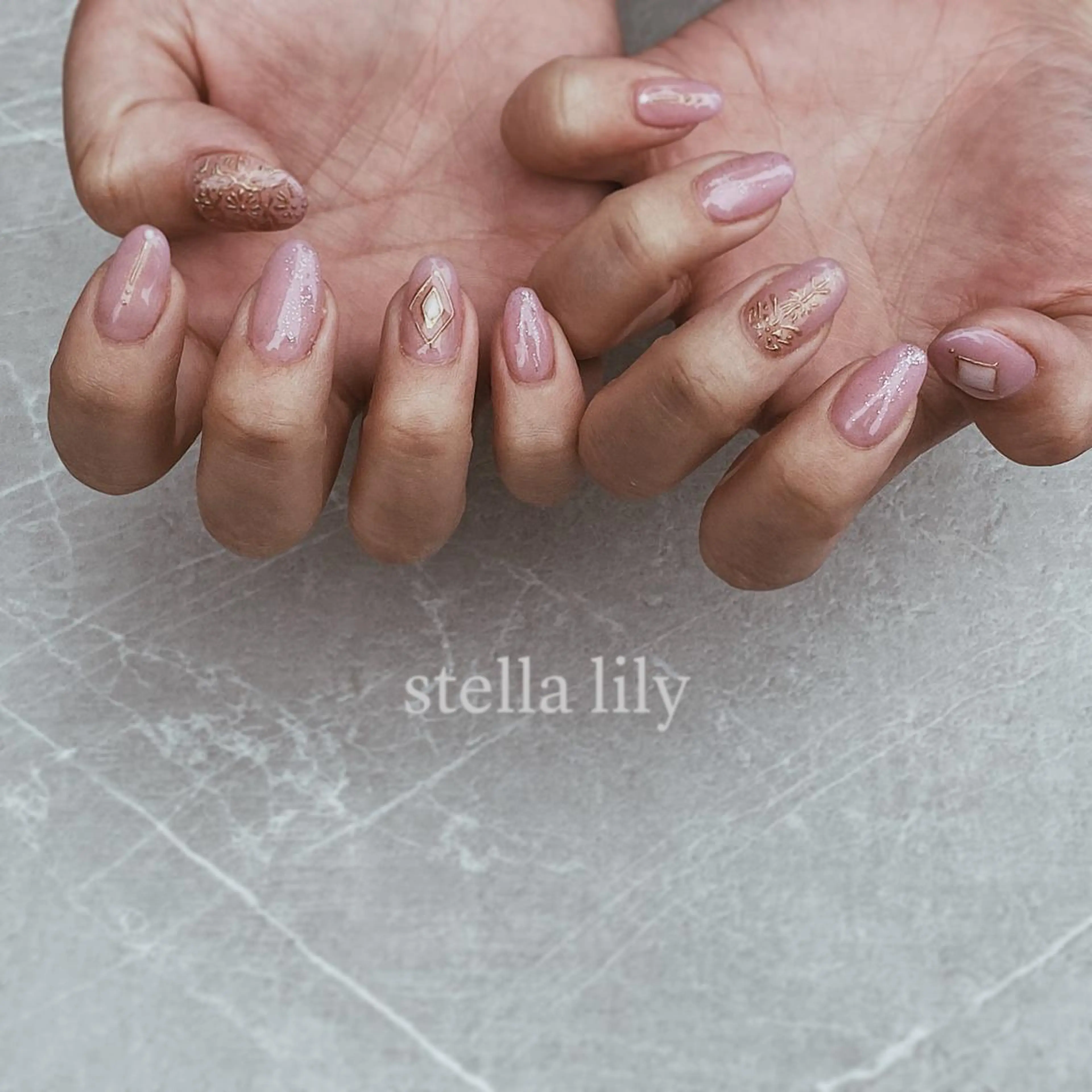 ネイル STELLA LILYのネイルデザイン
