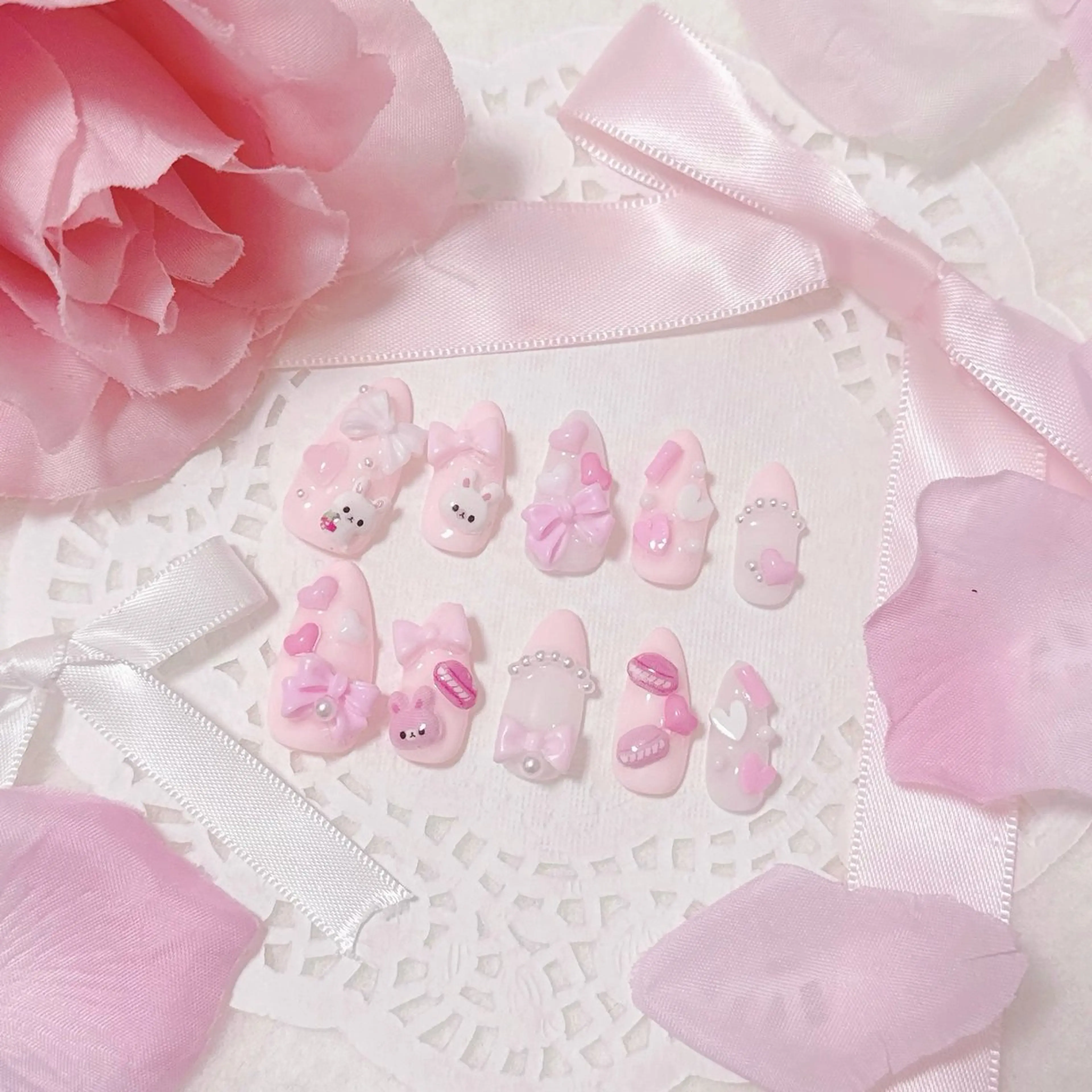 ネイル 𝑚𝑖𝑦 🎀のネイルデザイン