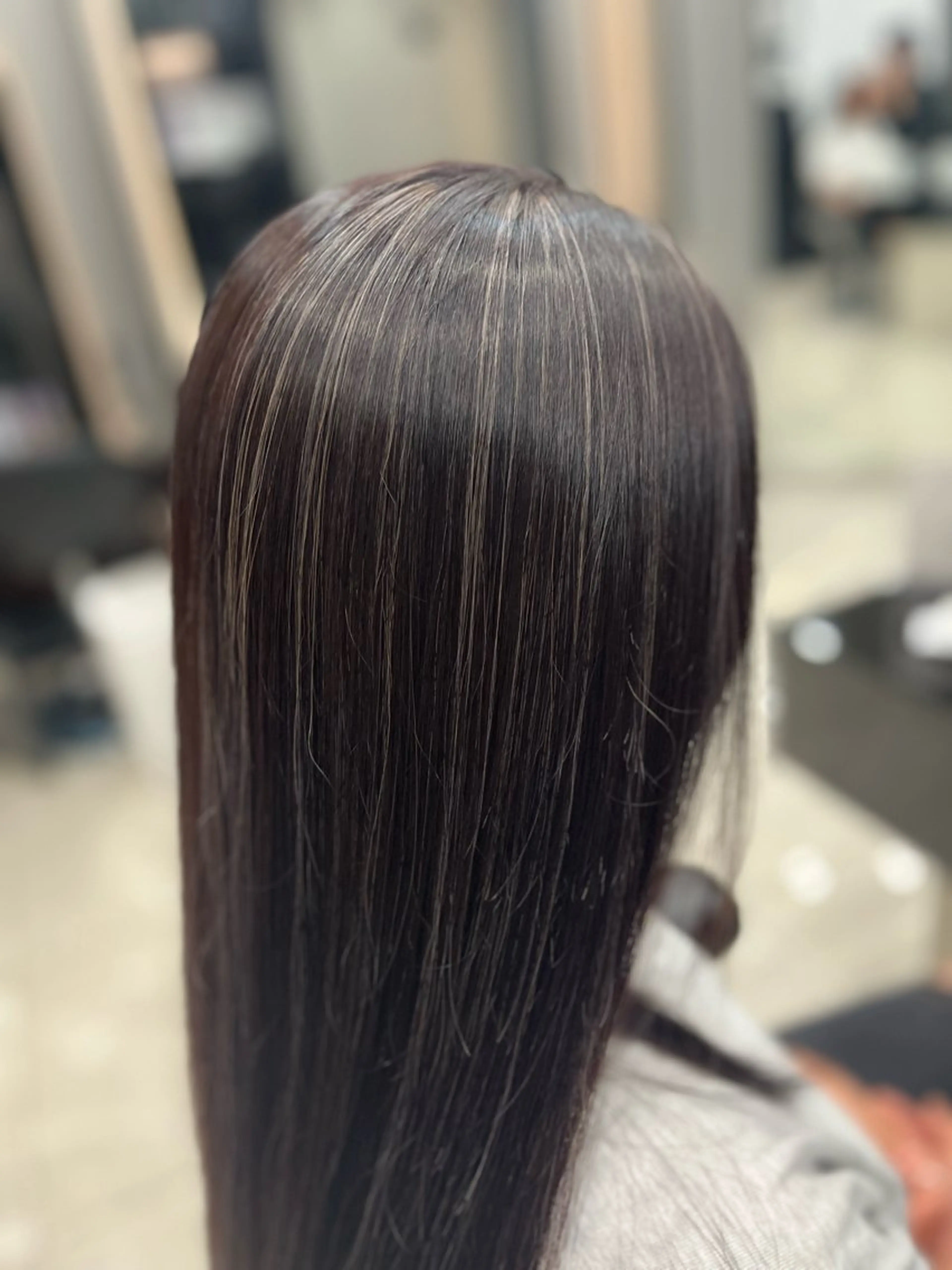 セミロング カラー ハイライトカラー ハイライト ioeわかめようじ/ 縮毛矯正/髪質改善のヘアスタイル