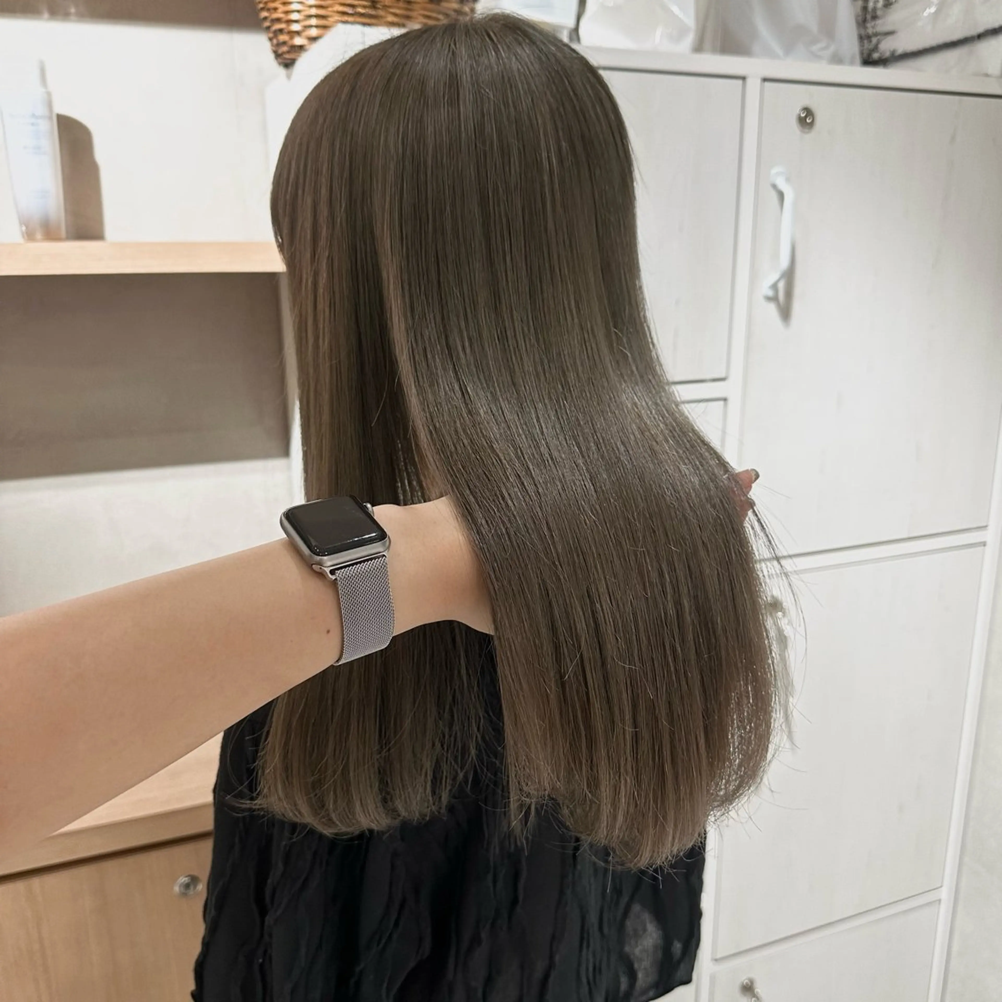 ロング ヘアカラー トリートメント 髪質改善 イオリのヘアスタイル