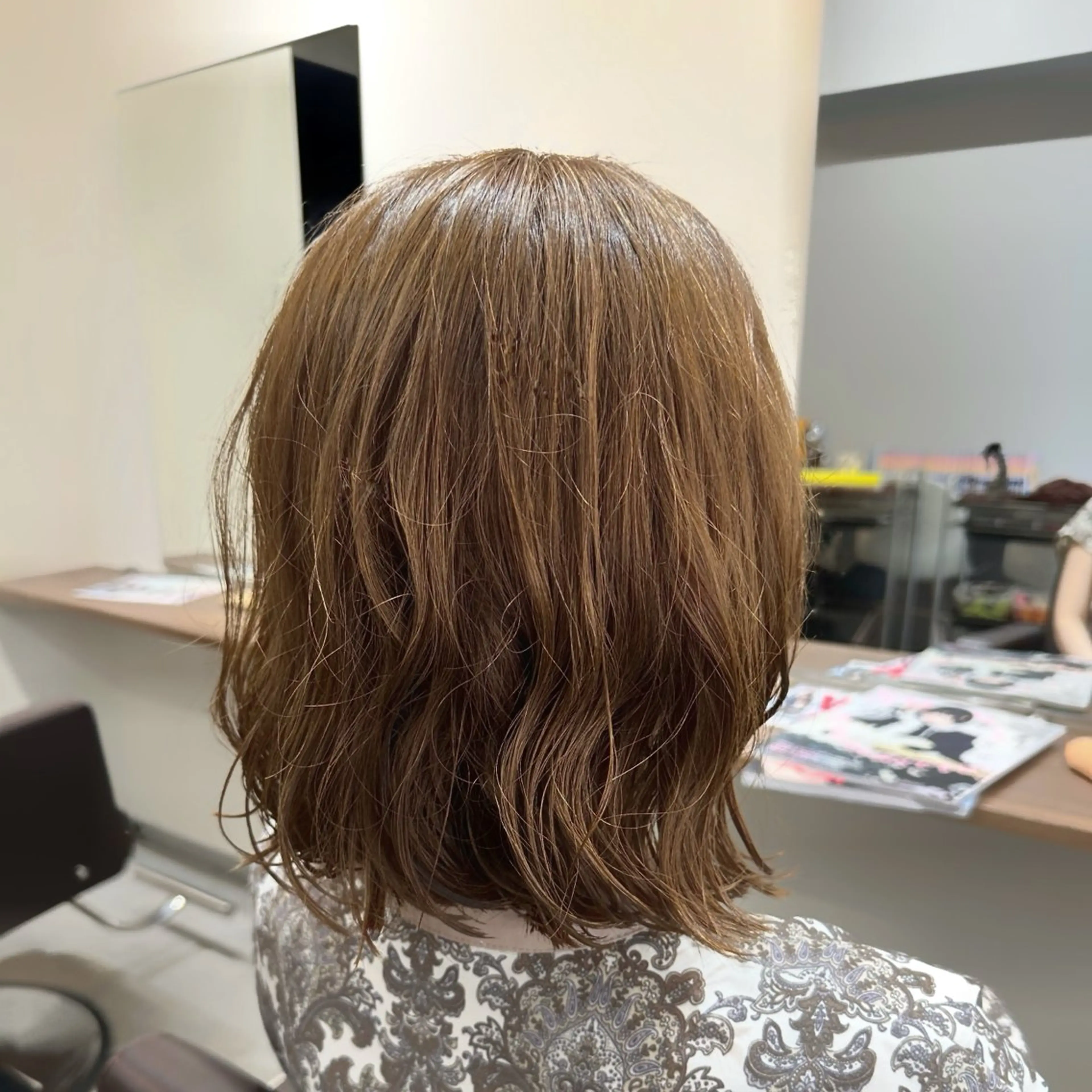 ミディアム カラー パーマ カット パーマ トリートメント ヘッドスパ 縮毛矯正✨ 透明感カラー✨山下のヘアスタイル