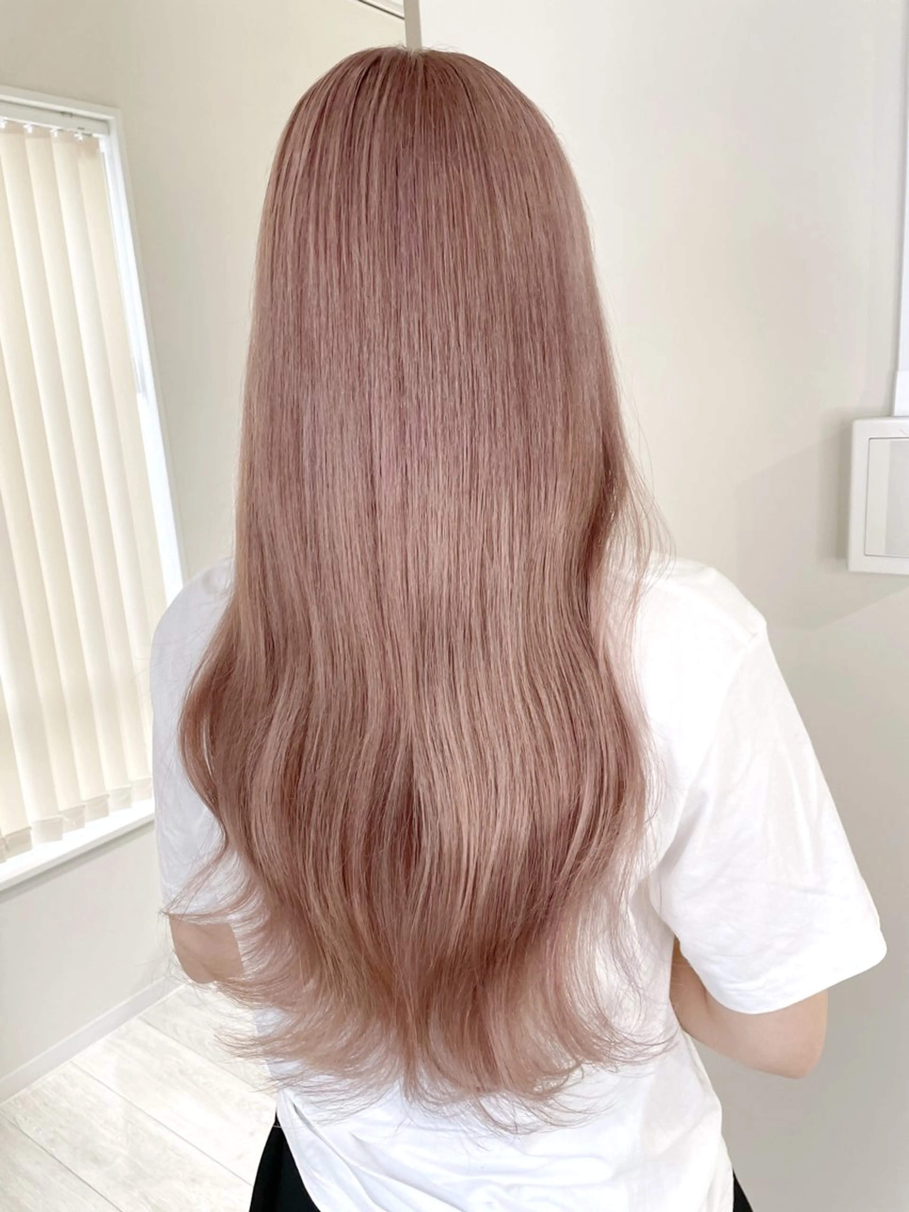 ロング ハイトーン/心斎橋 🌙イツキのヘアスタイル