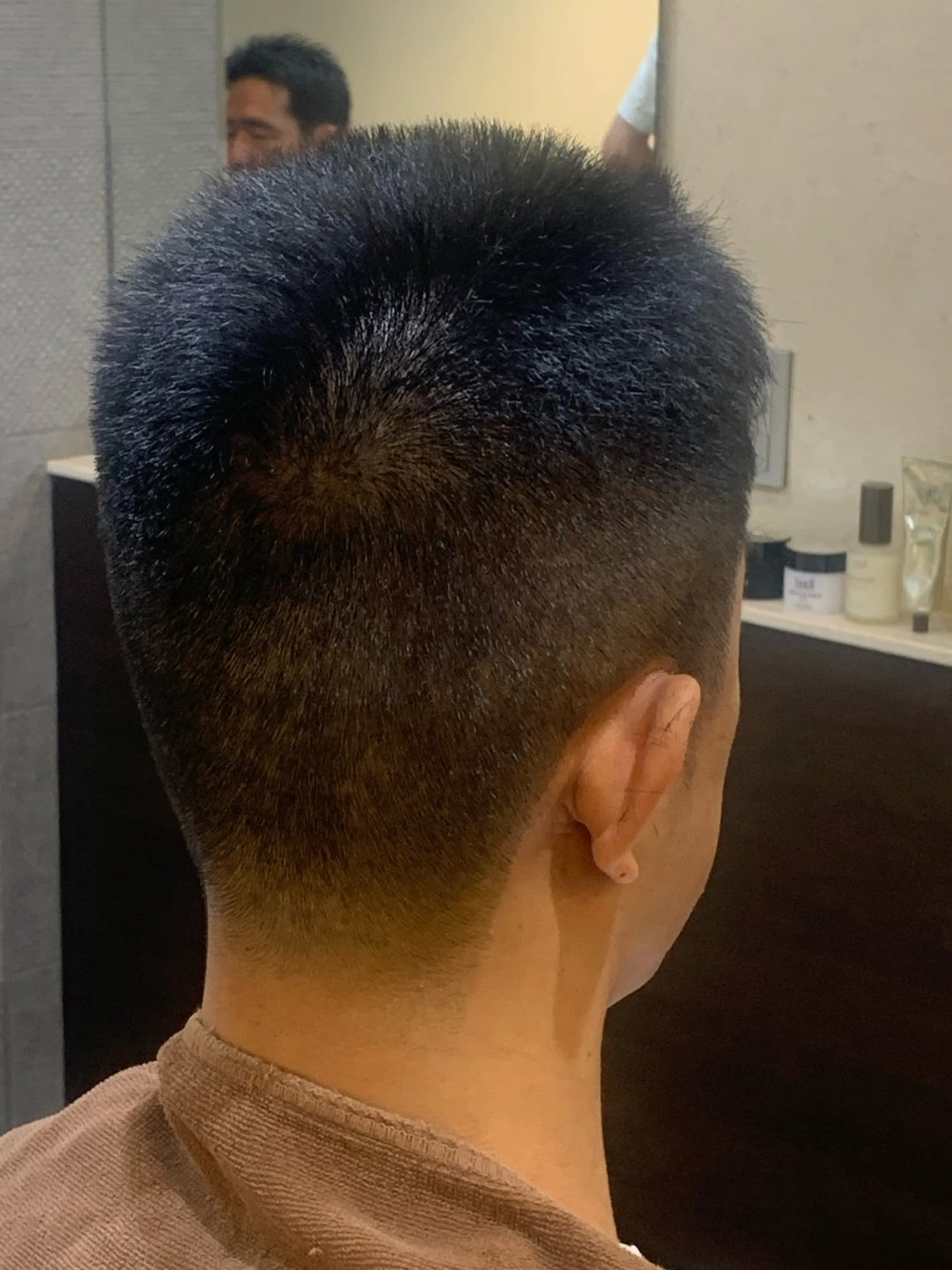 ショート メンズ 松岡 輝のヘアスタイル