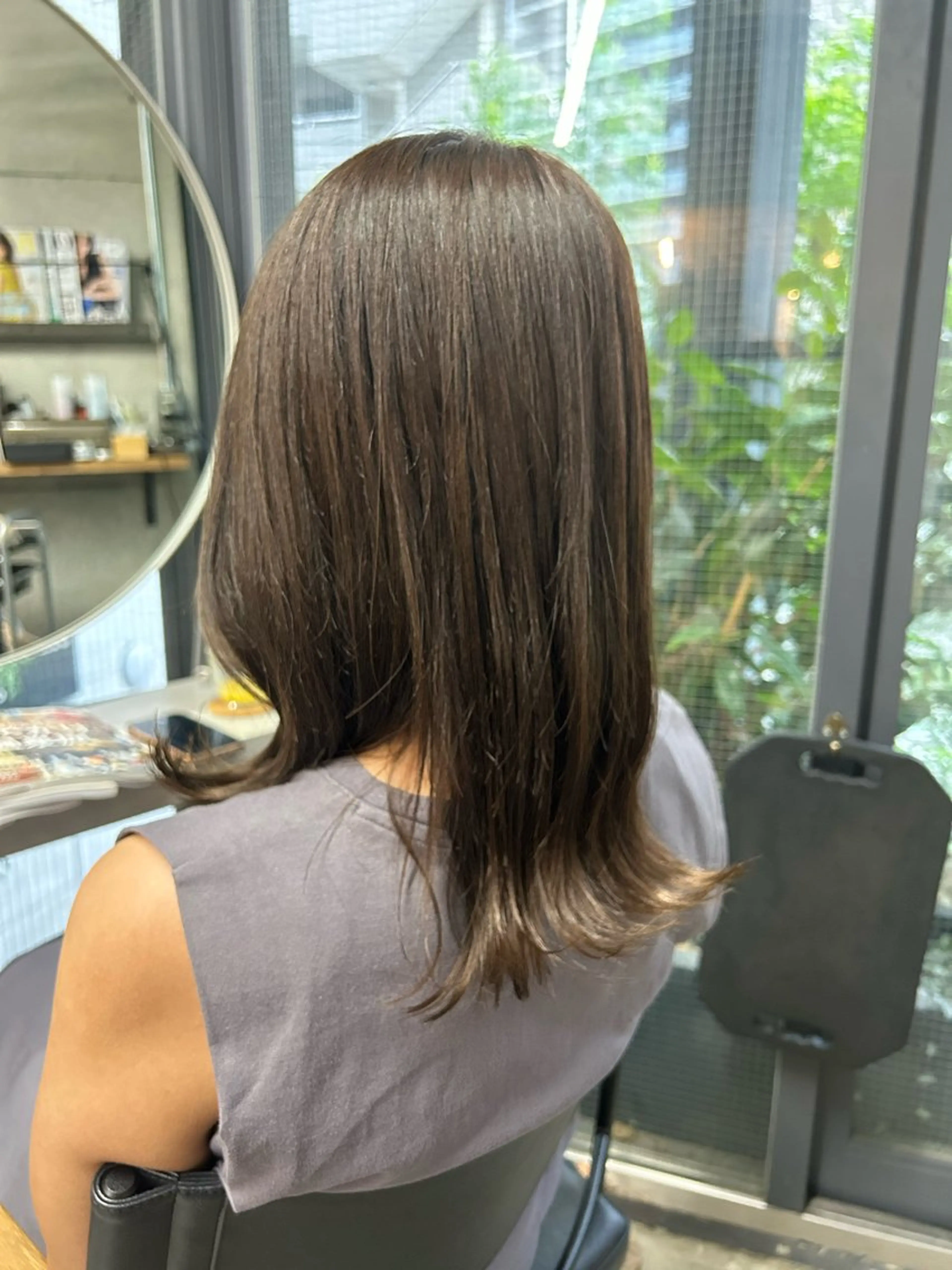 ミディアム カラー アディクシーカラー ブリーチ 透明感カラー ブリーチなしカラー カット ヘアカラー トリートメント やすだ しおりのその他イメージ