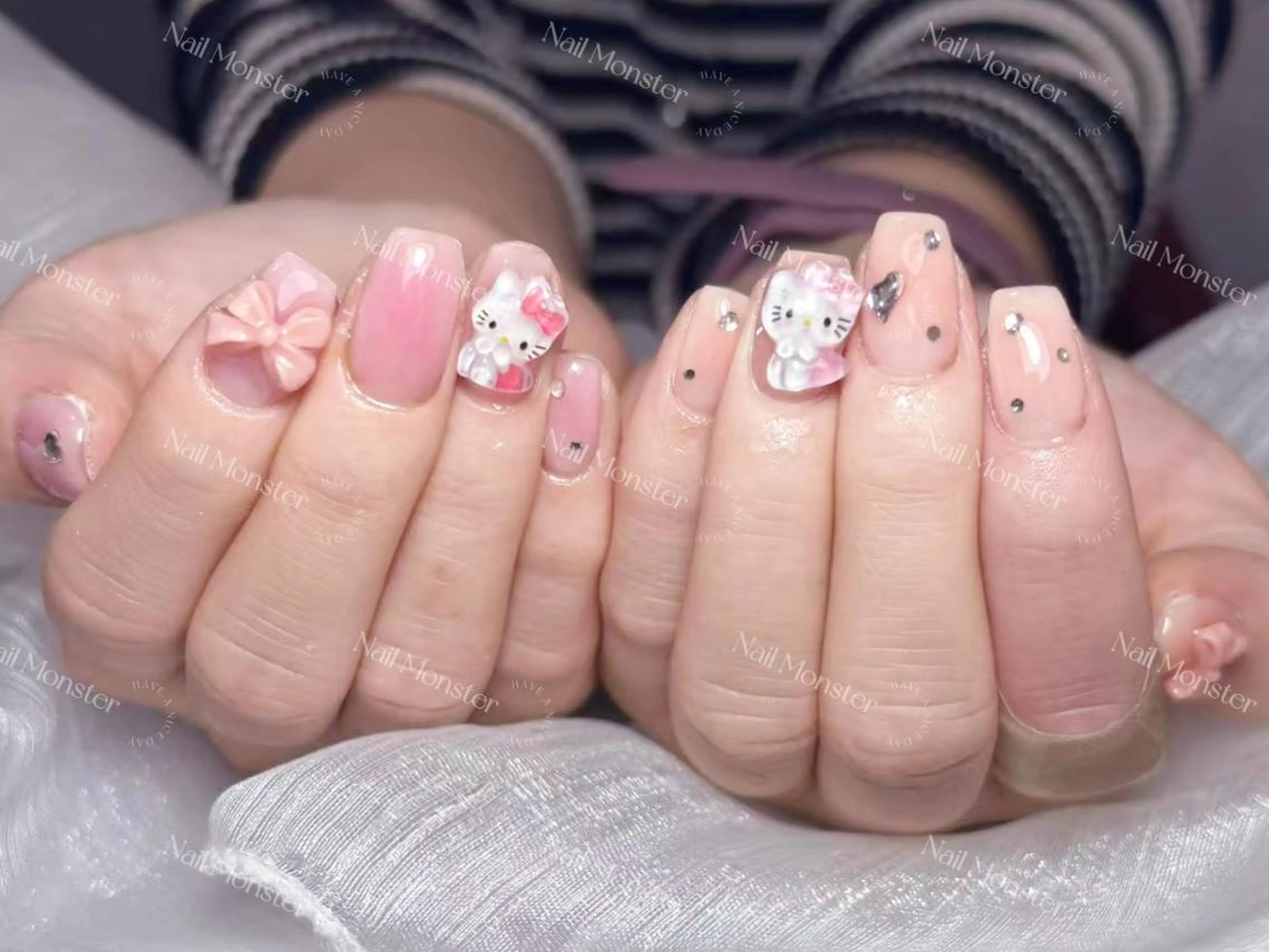 ネイル アートネイル オーロラネイル ガーリー キラキラネイル 韓国ネイル ハンドネイル DIAMOND Nail🥇のネイルデザイン