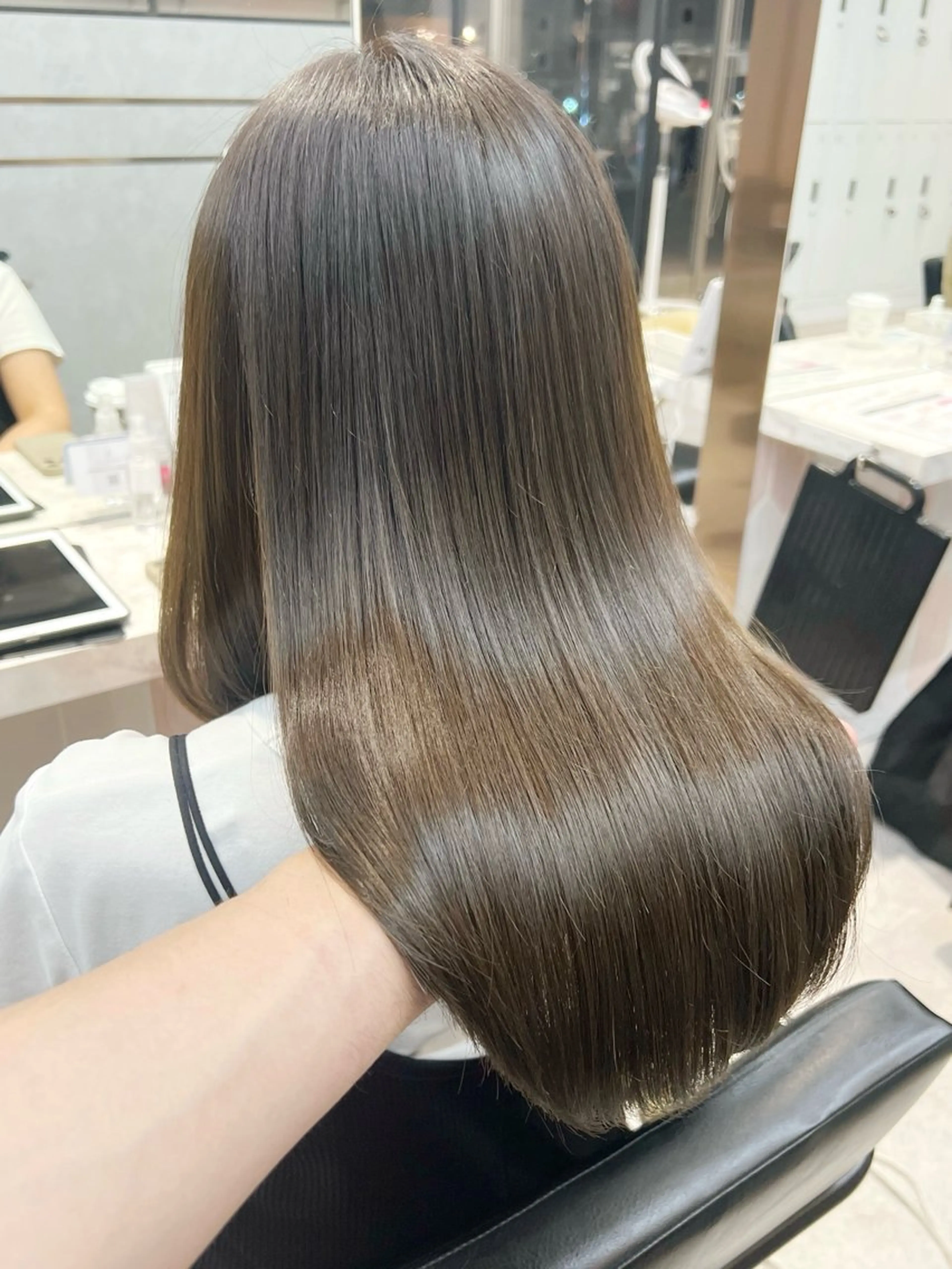 ロング カット ヘアカラー ROCCOeast koyukiのヘアスタイル