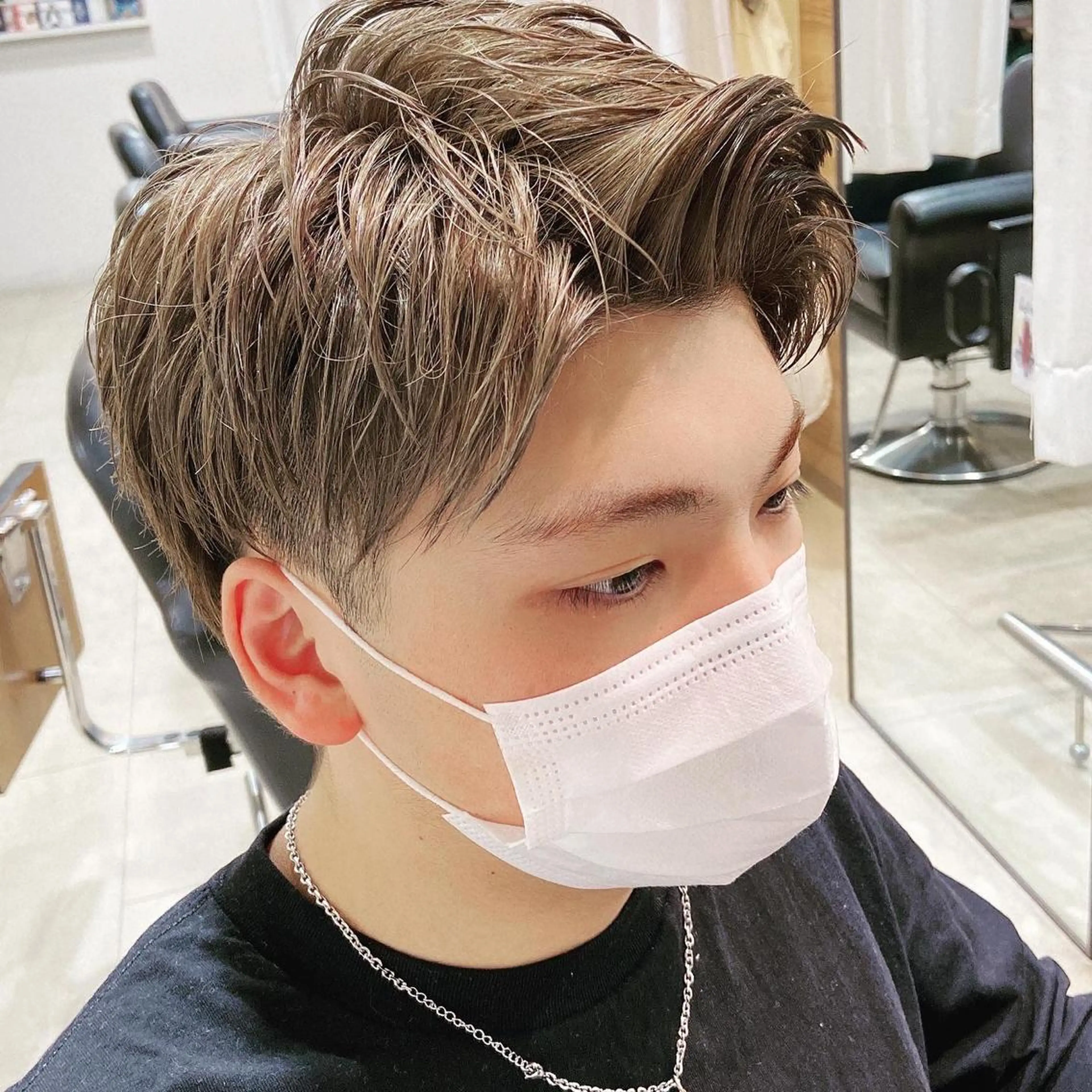 メンズ アップバング 心斎橋バレイヤージュ 小林勝貴のヘアスタイル