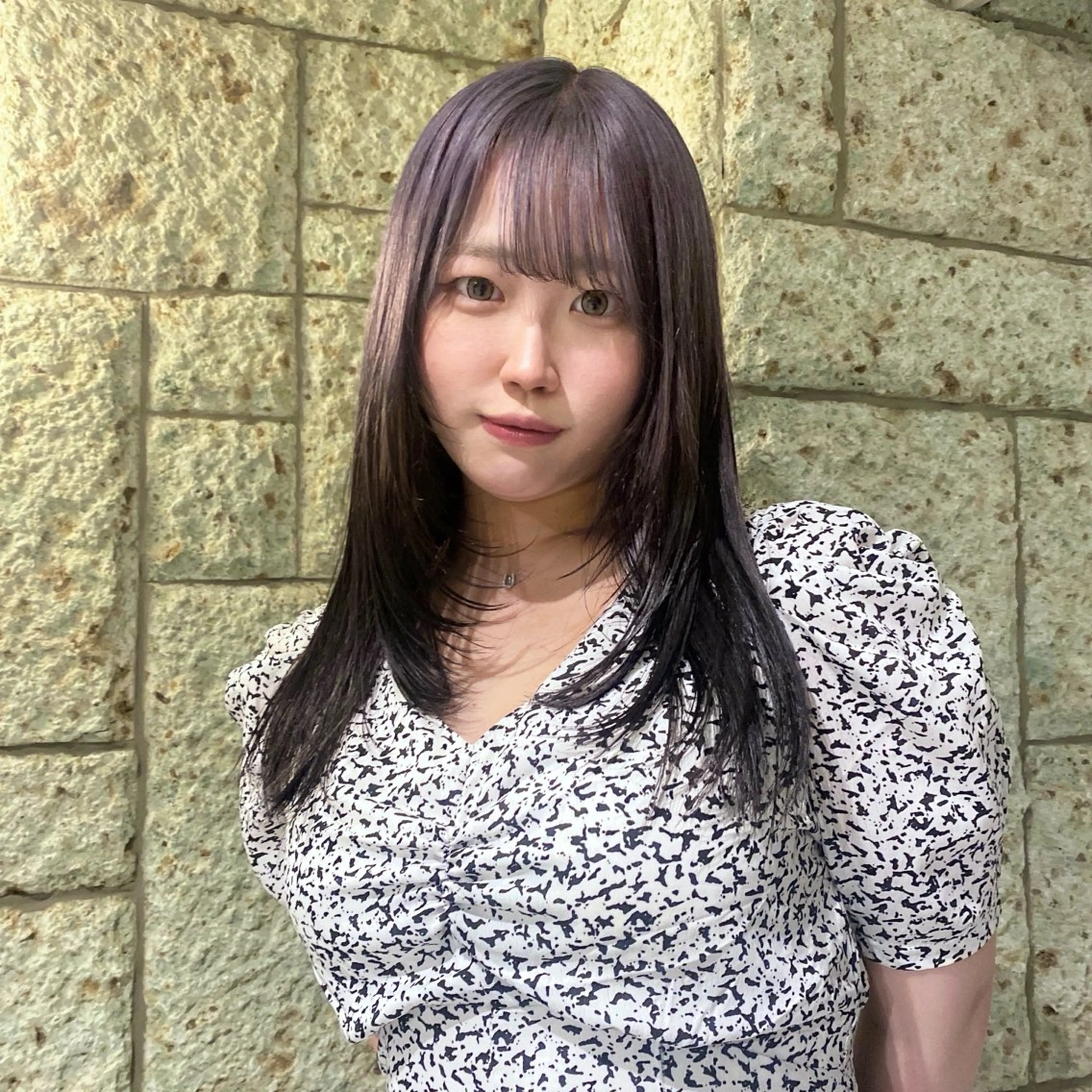 ロング カラー 顔まわりレイヤー 顔周りカット レイヤーカット カット ヘアカラー トリートメント hair salon 束sok所属・ナホ/ハイトーン/ レイヤーカットモデルのヘアスタイル
