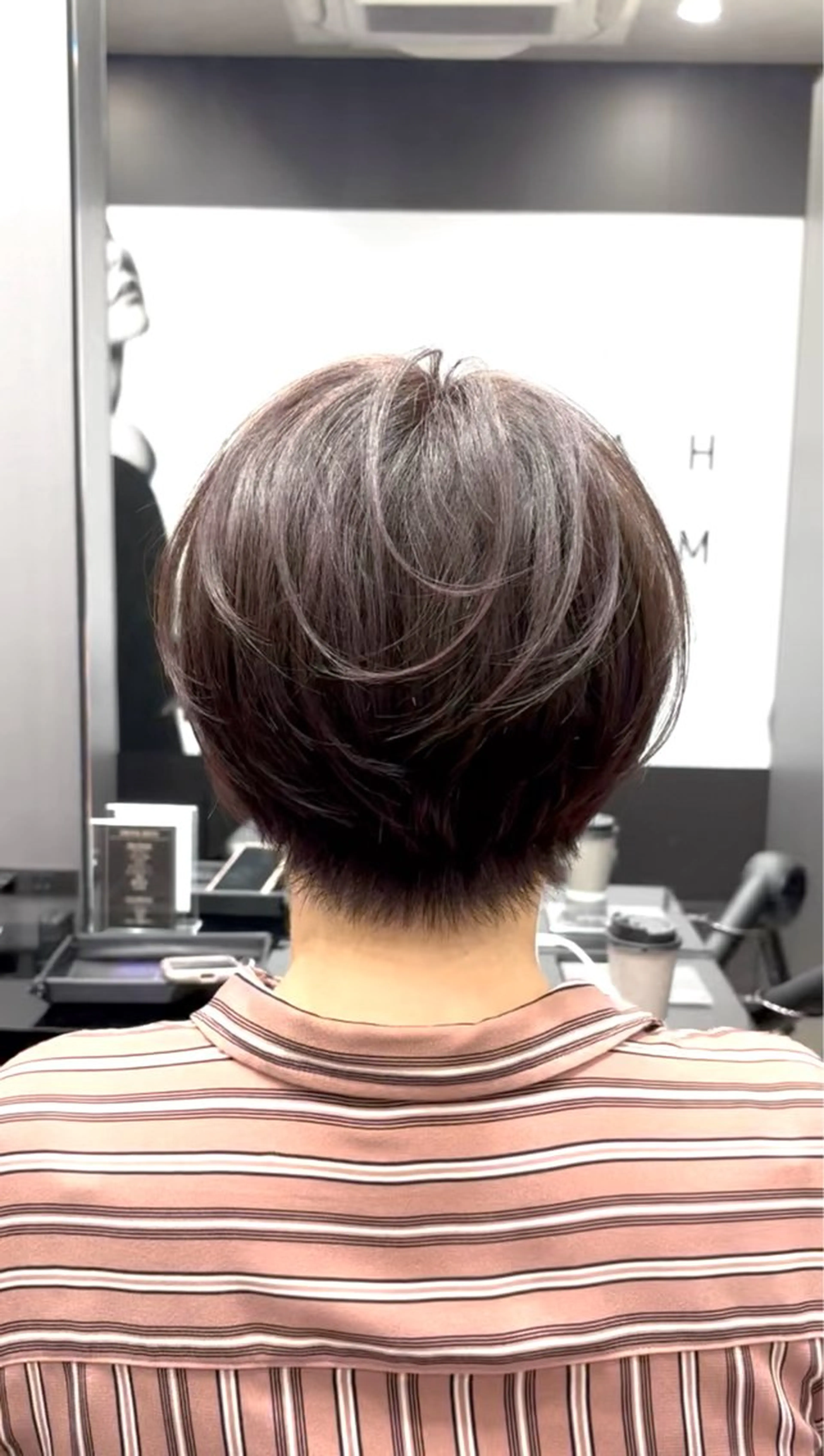 ショート ショートボブ ハンサムショート 丸みショート ボブ くびれヘア カット ヘアカラー HARUKI  MINATO Japan広島紙屋町店所属・hmj紙屋町店 脊戸智志のヘアスタイル