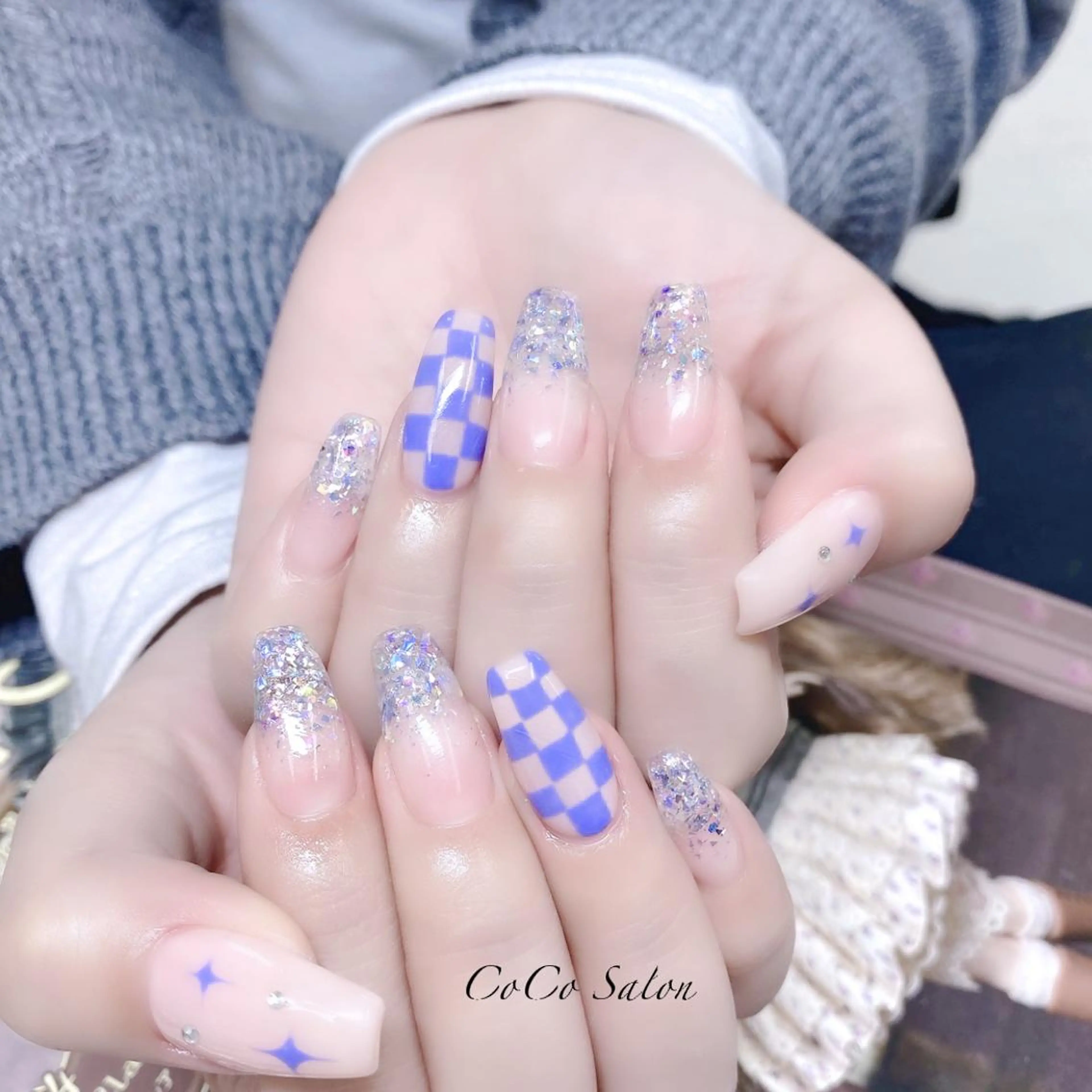 ネイル 長さ出し ジェルネイル グラデーション ホログラムネイル キラキラネイル ハンドネイル CoCoSalon ネイル/まつ毛予約のネイルデザイン