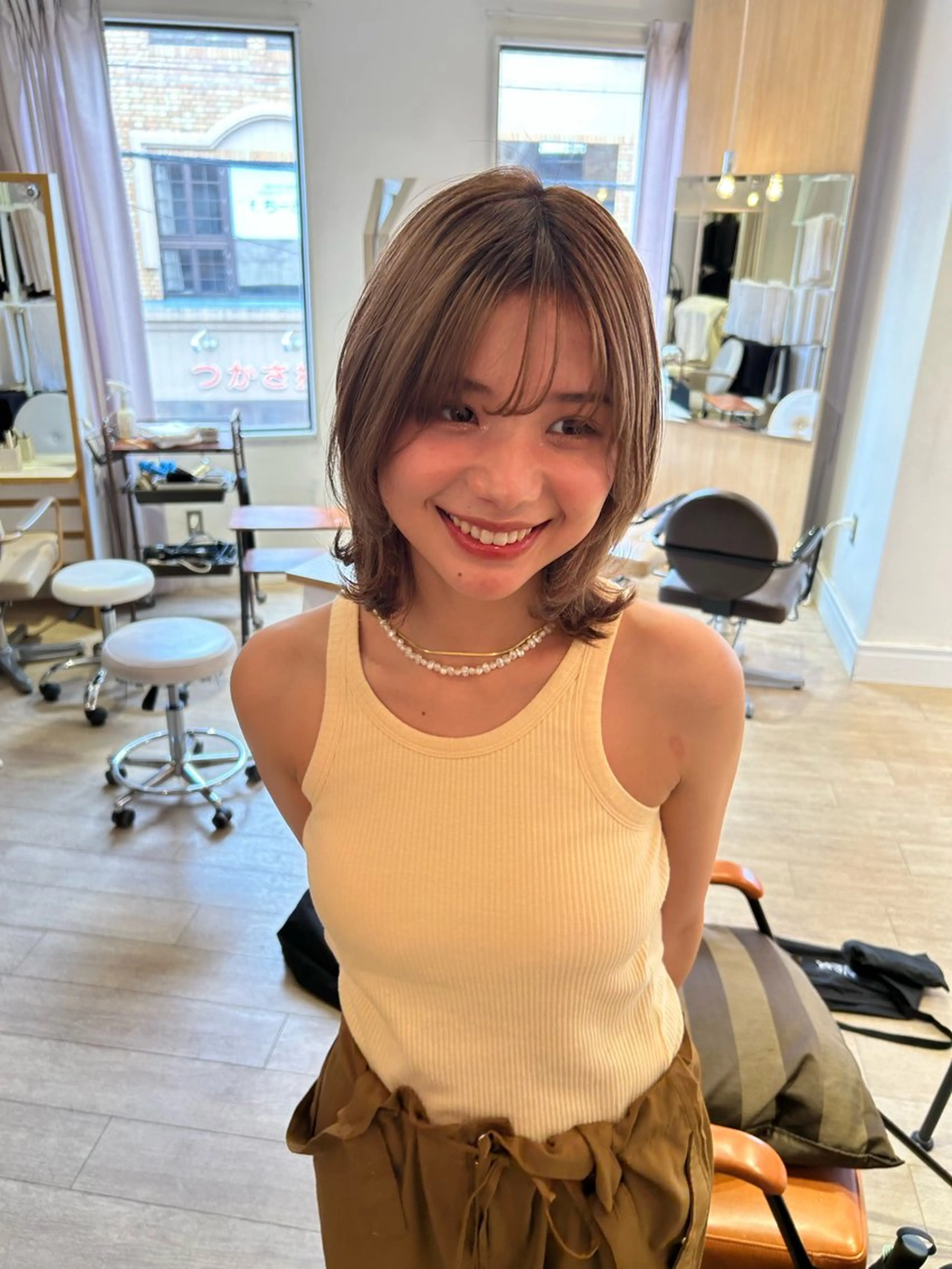 ミディアム 神田 音羽のヘアスタイル
