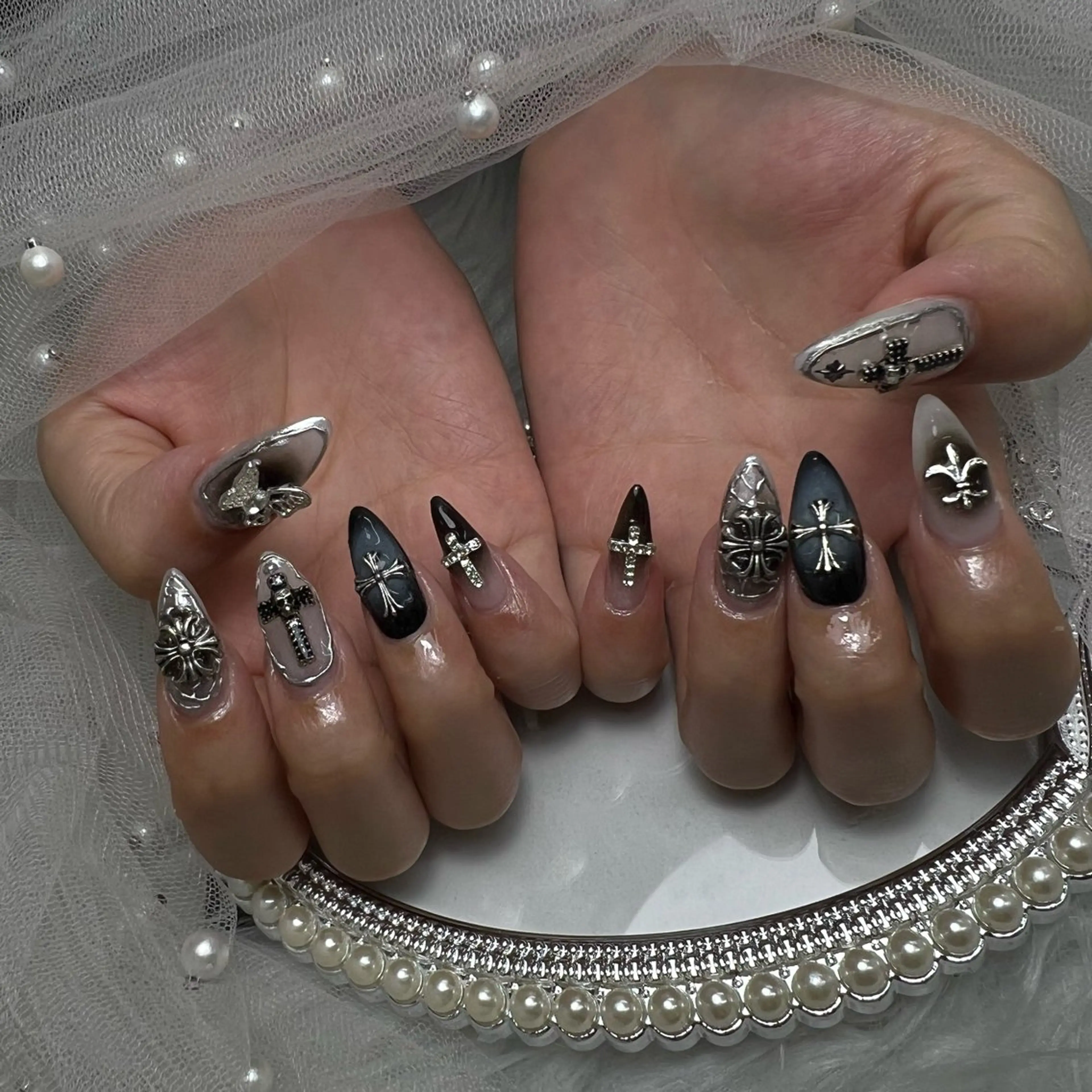 ネイル アートネイル ジェルネイル キラキラネイル 持ち込み シンプルネイル ハンドネイル ハンドケア ぱん ちゃんのネイルデザイン