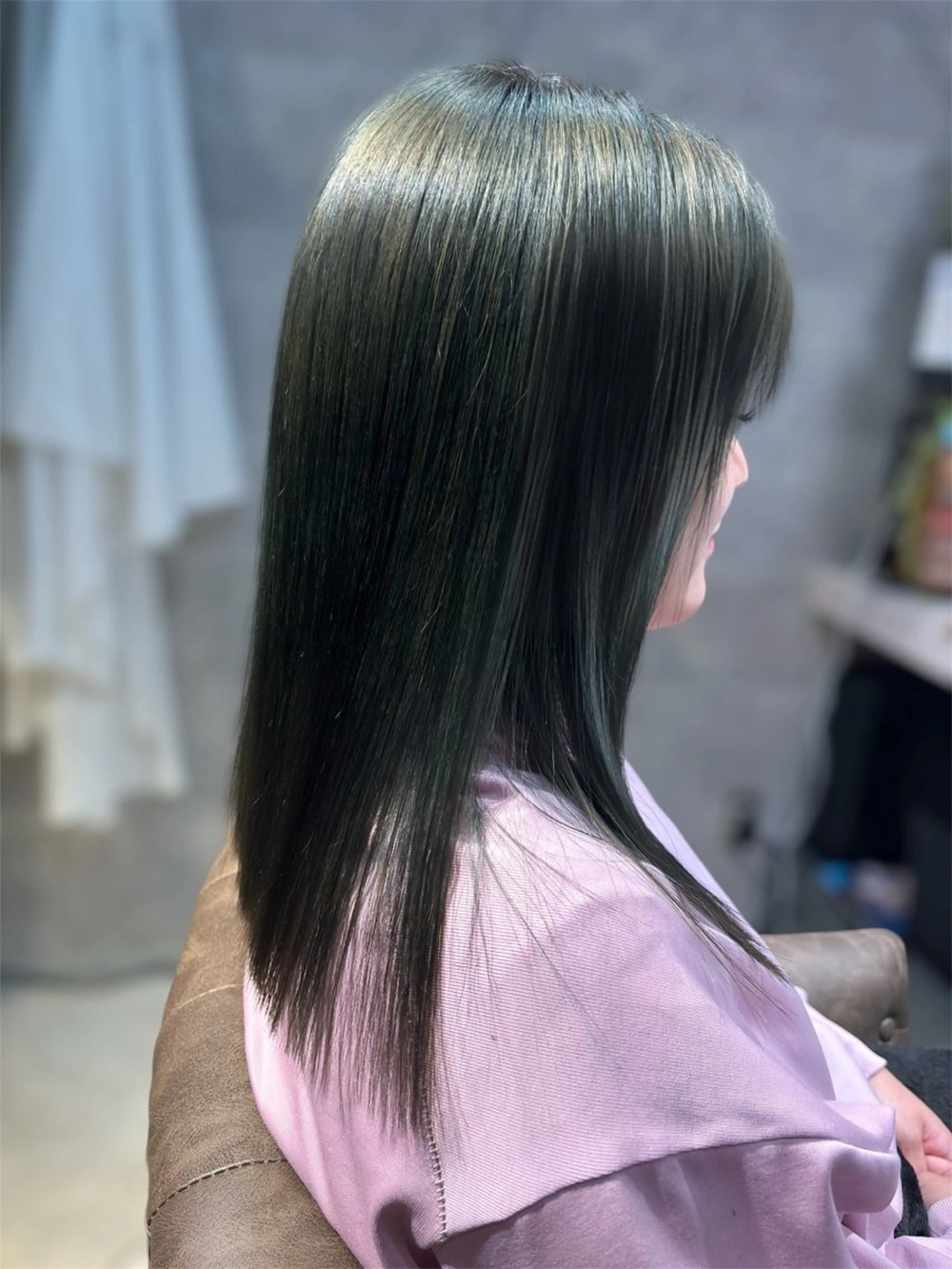 セミロング アッシュ CALME BOITE所属・Ｎao （ﾅｫ）のヘアスタイル