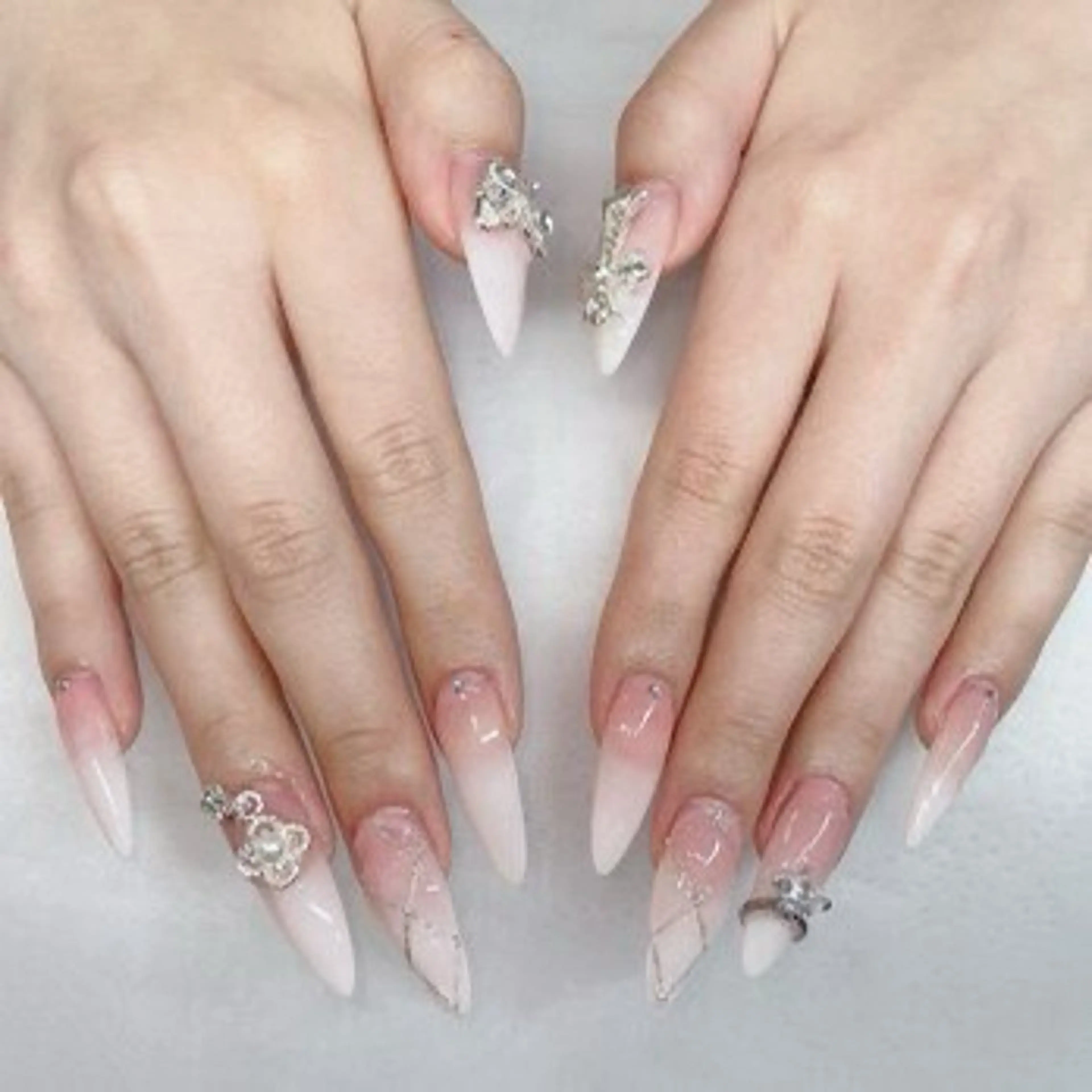 ネイル ハンドネイル ハンドケア 💜MIYA nail川崎店のネイルデザイン