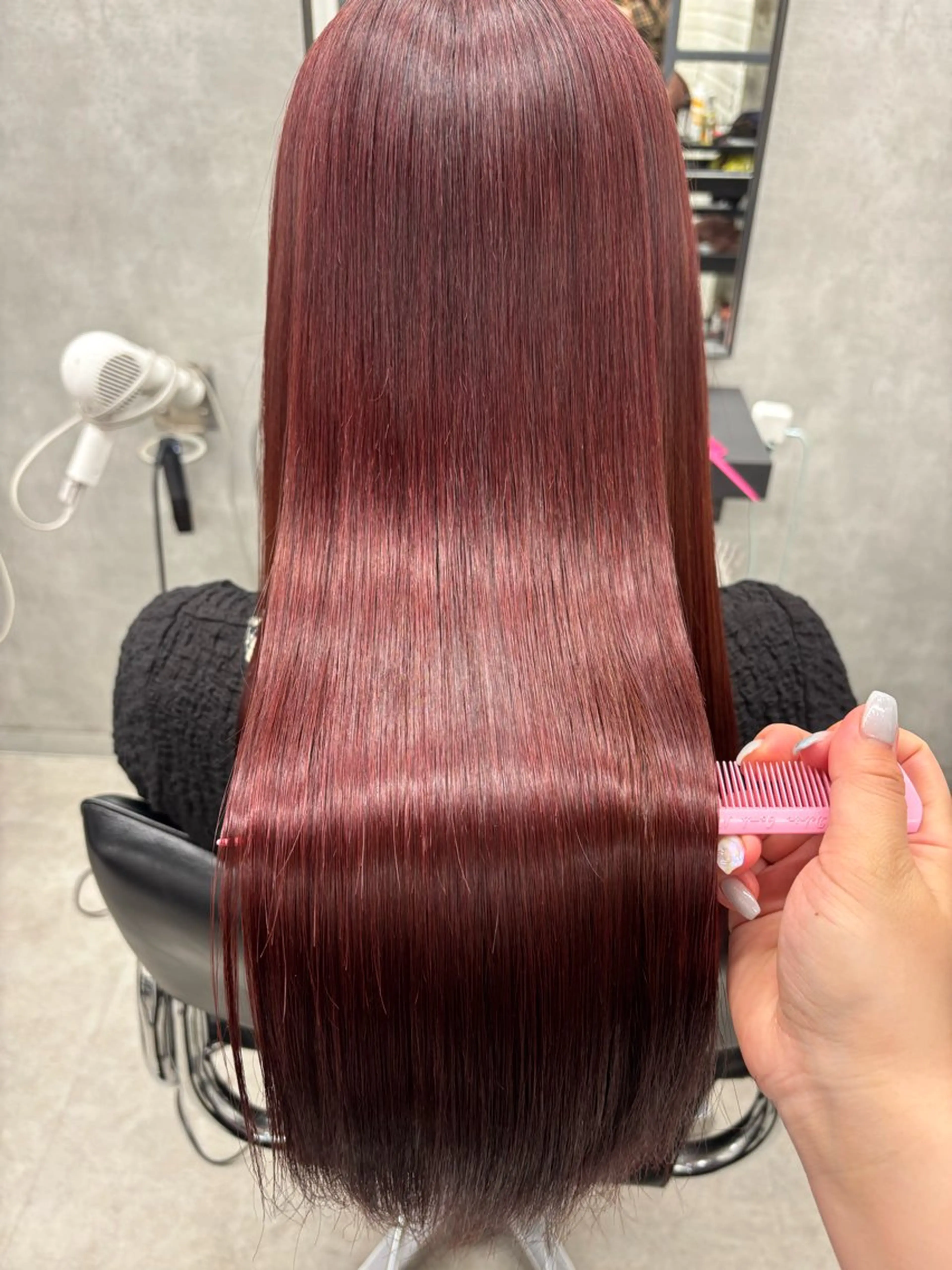 ロング カラー ブリーチ ブリーチなしカラー ピンクカラー 髪質改善 縮毛矯正 カット ヘアカラー 縮毛矯正 トリートメント 巻ける縮毛矯正🌸 勝倉　麗のヘアスタイル
