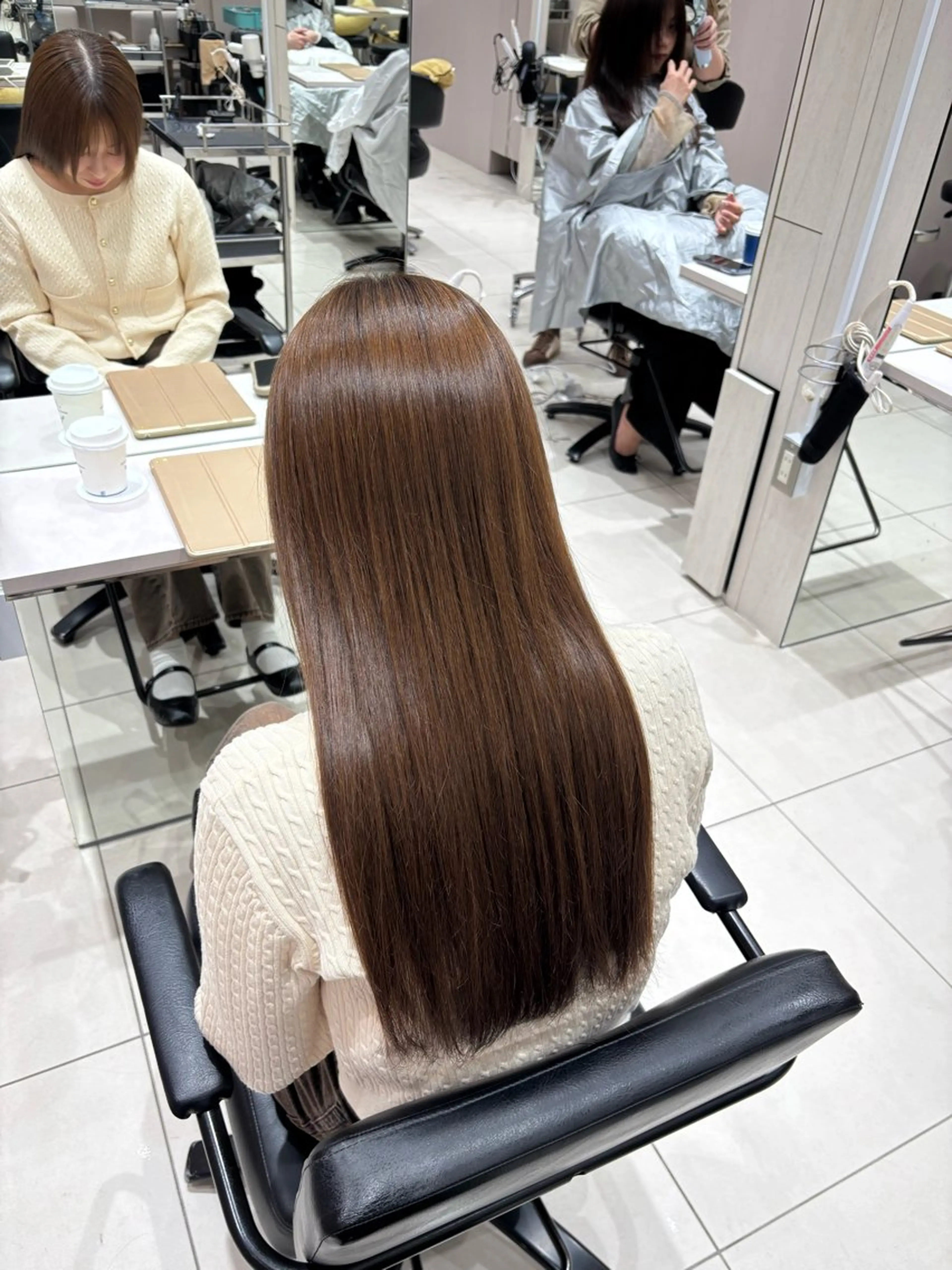 ✨️人気No.1メニュー✨️ワンカラー➕うる艶トリートメント💫巻き髪付き🩵の写真