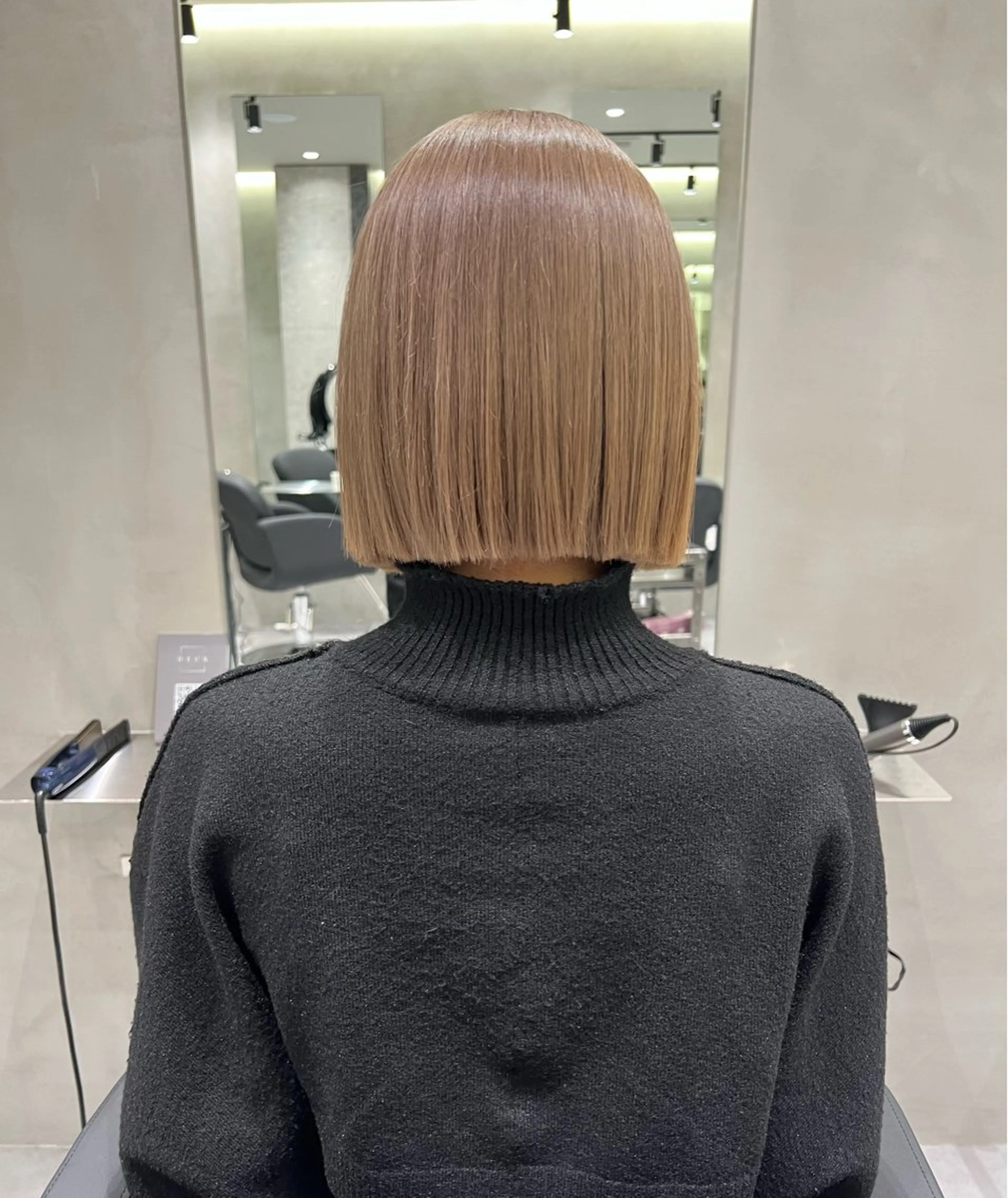 ショート ハイトーン/ ボブ/ハルヒのヘアスタイル