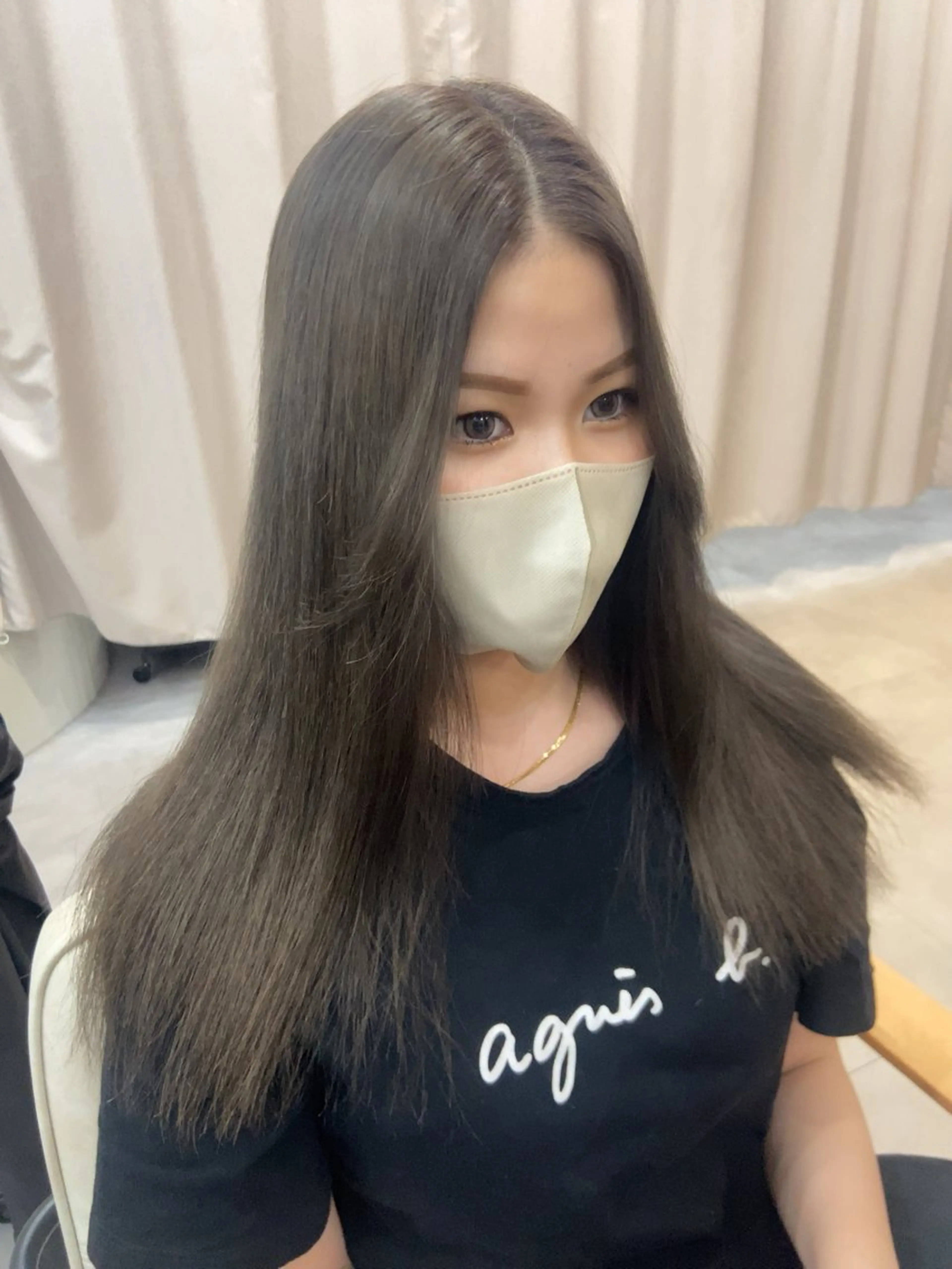 セミロング Lutowa plus所属・ヨシザキ カノンのヘアスタイル