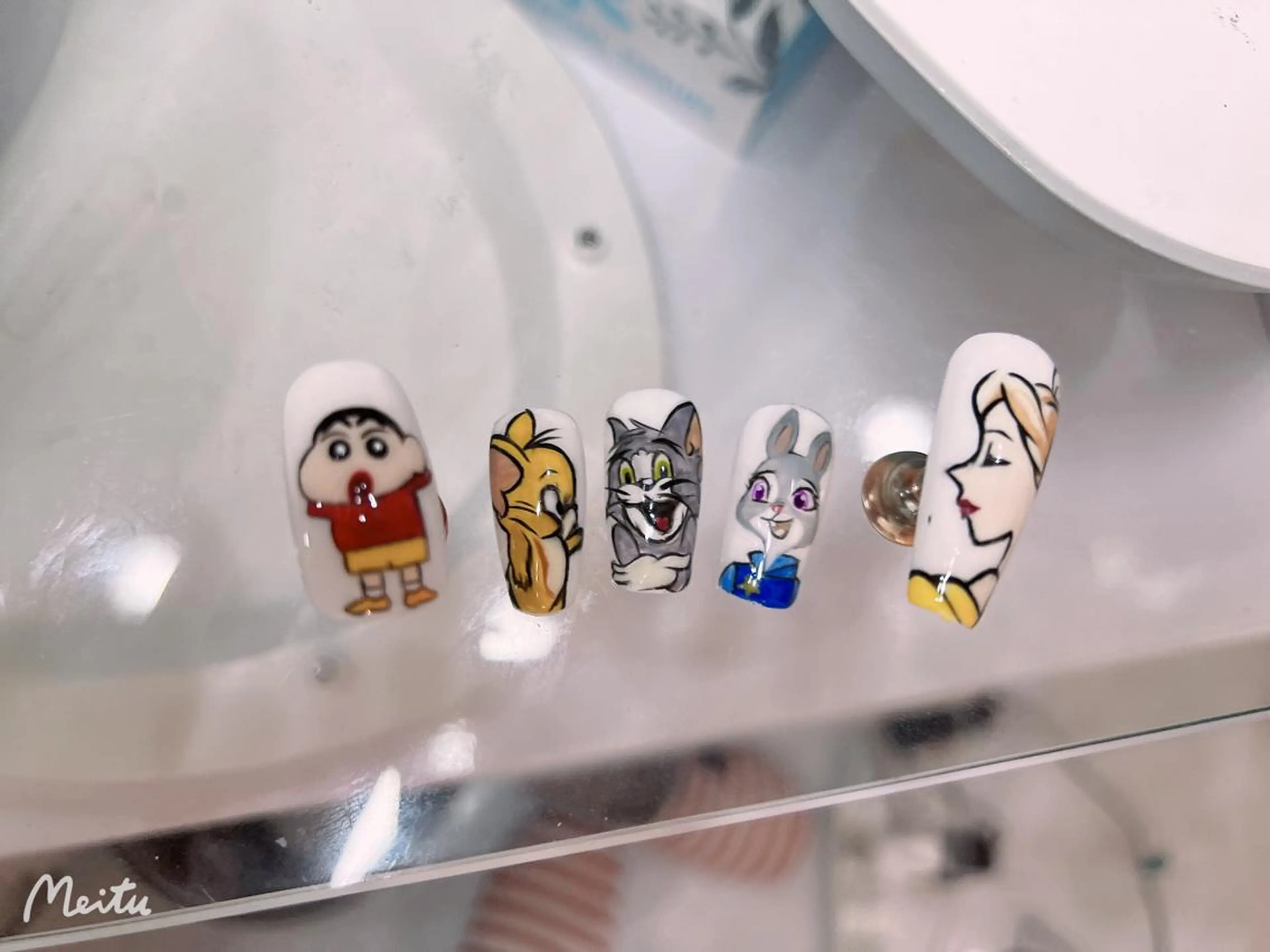 ネイル The Oneのネイルデザイン