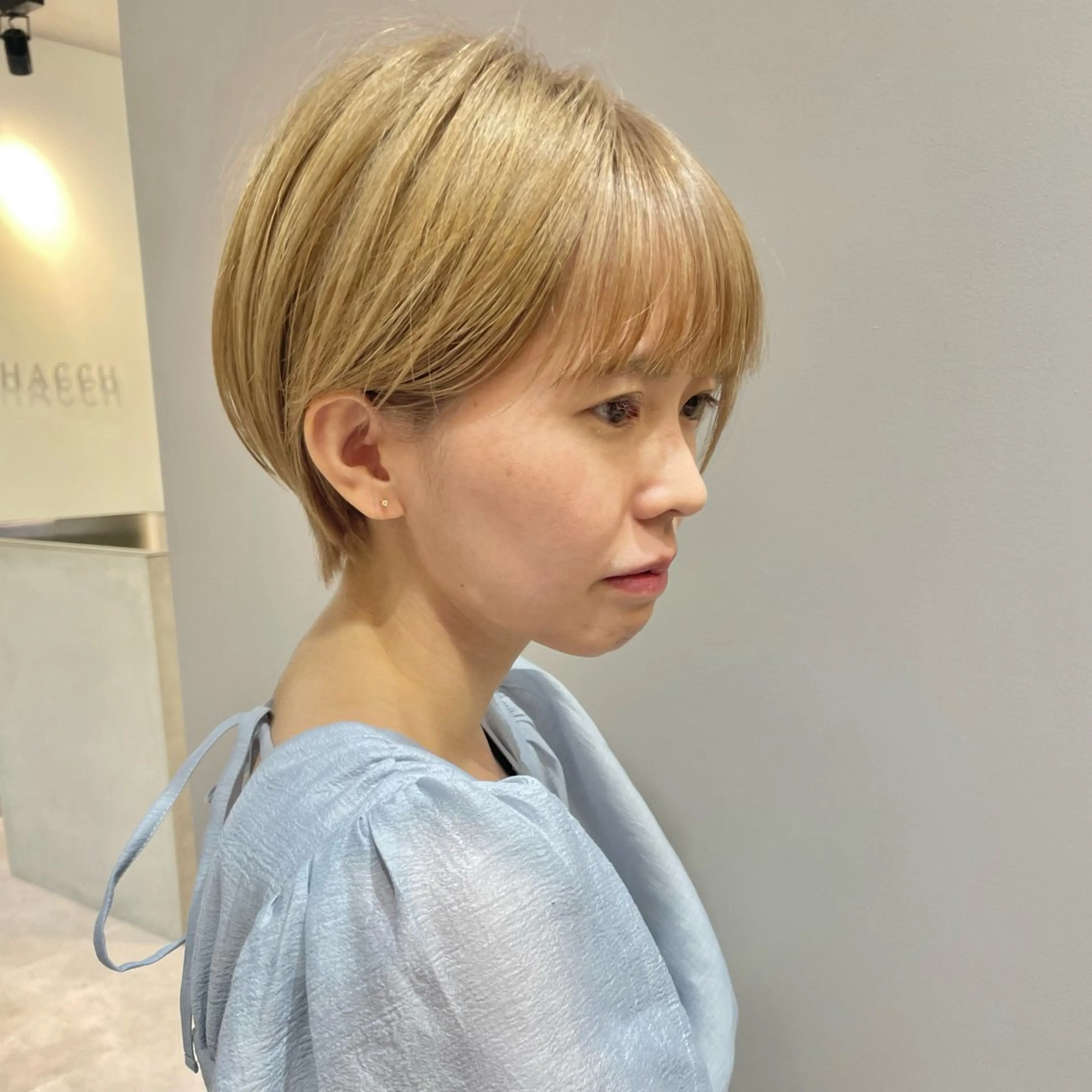 セミロング カラー カット ヘアカラー トリートメント HACCH （ハッチ）所属・丁寧なブリーチ& ・レイヤーショートのヘアスタイル