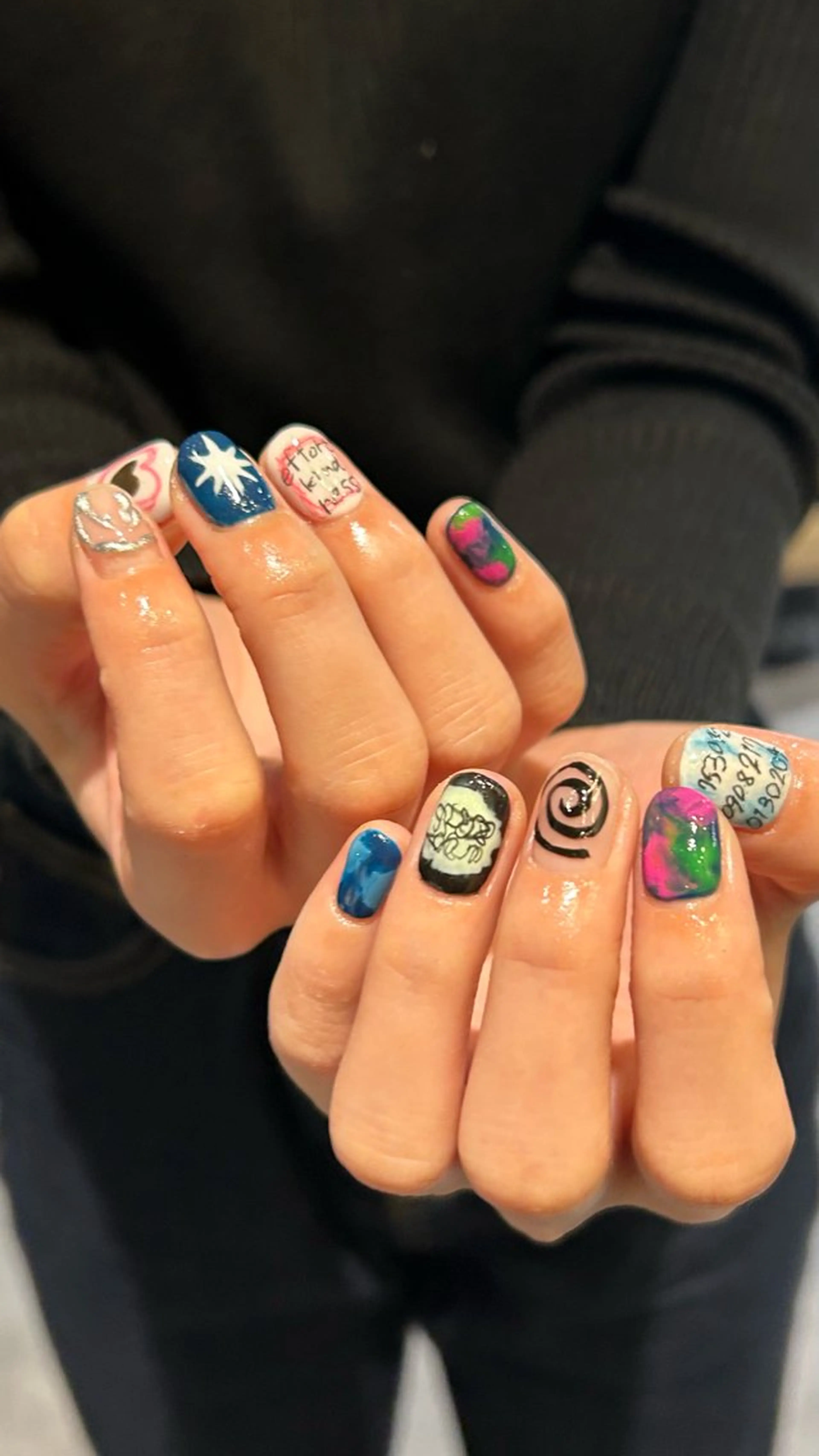 ネイル ハンドネイル ハンドケア 🌀個性派ネイル🌀 シノのネイルデザイン