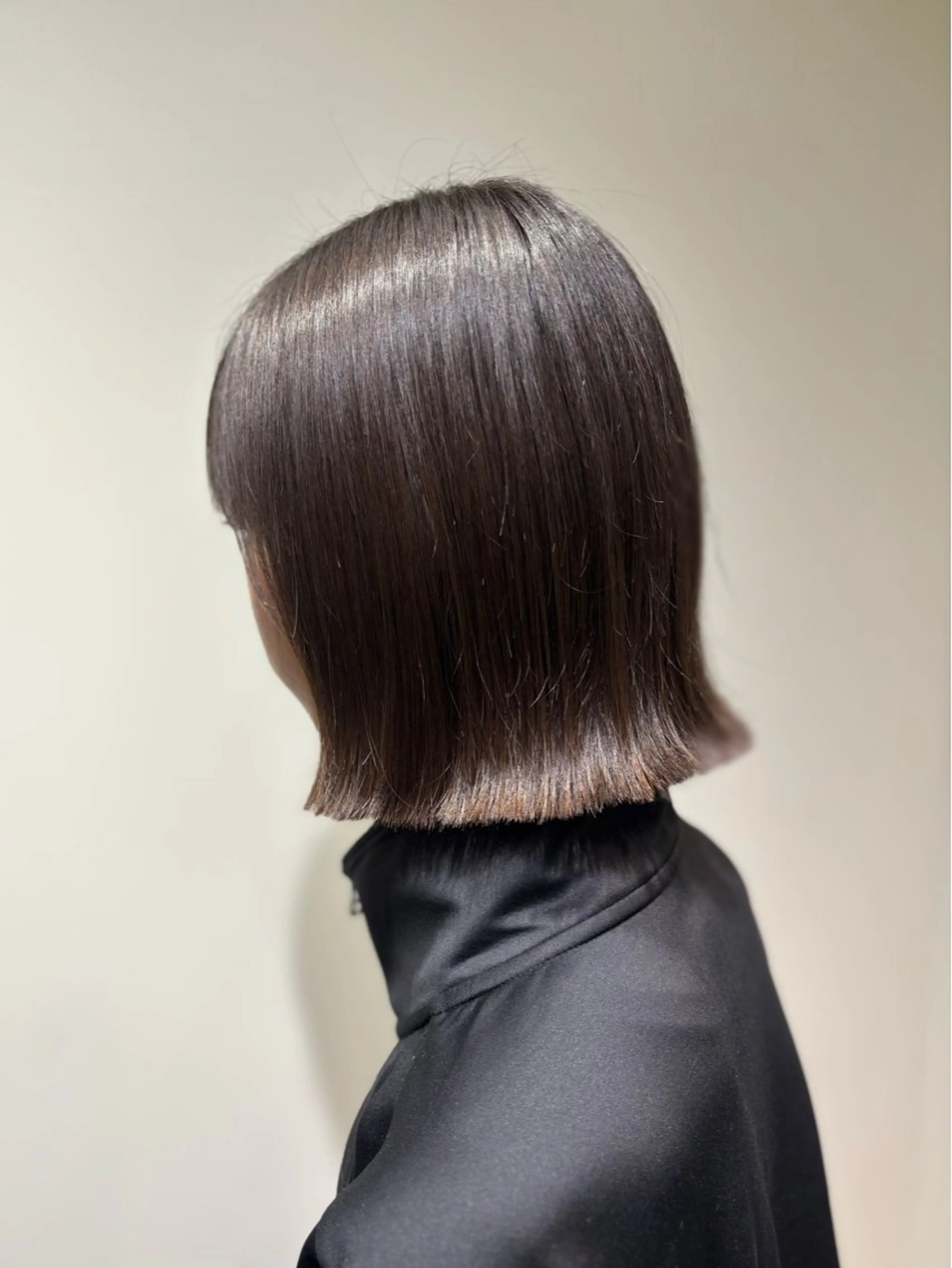 ショート カラー ボブ 学生 外ハネヘア カット ヘアカラー ducha所属・DUCHA Tomida naoのヘアスタイル