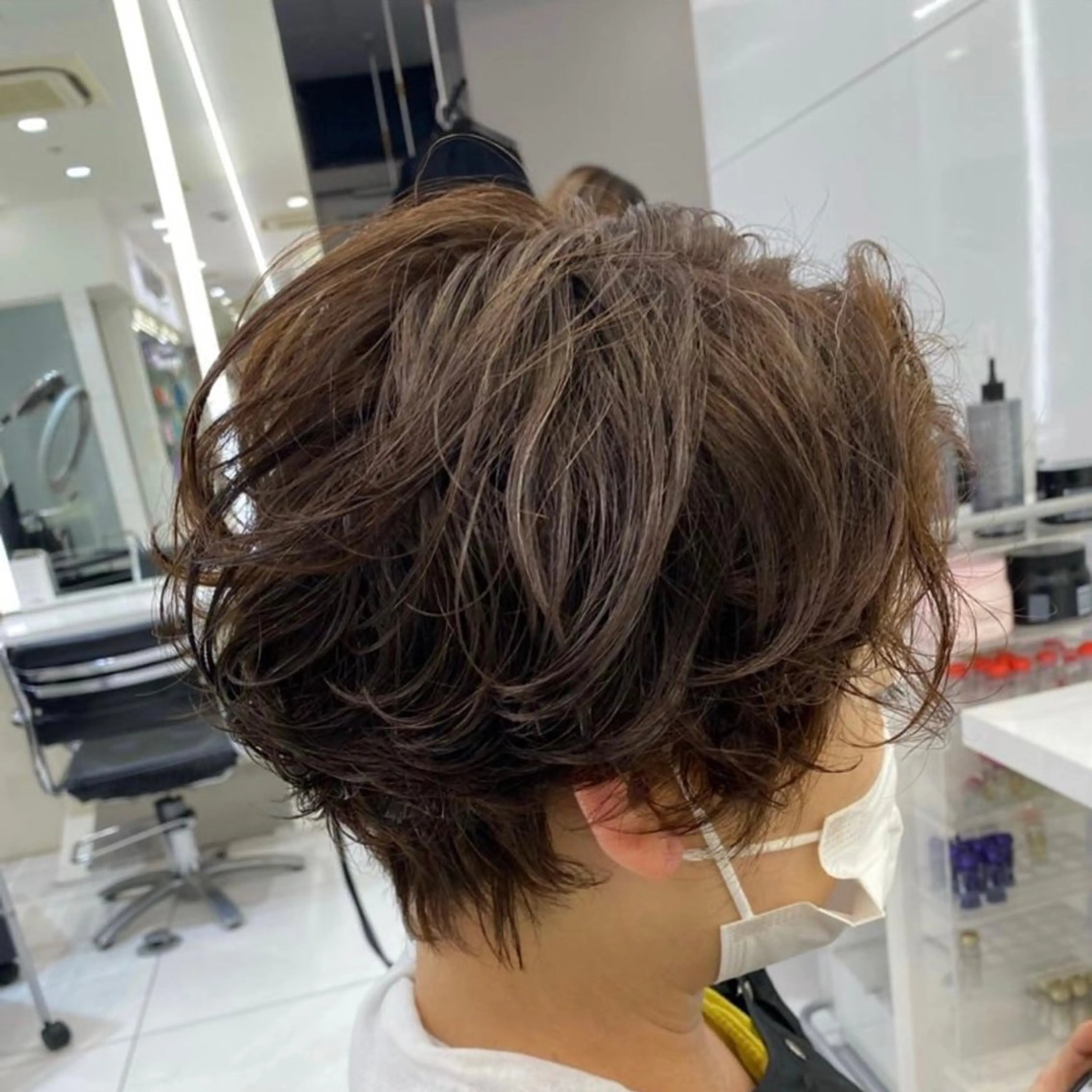 ショート パーマ 🍎ハイトーンカラー /MANA🍎のヘアスタイル