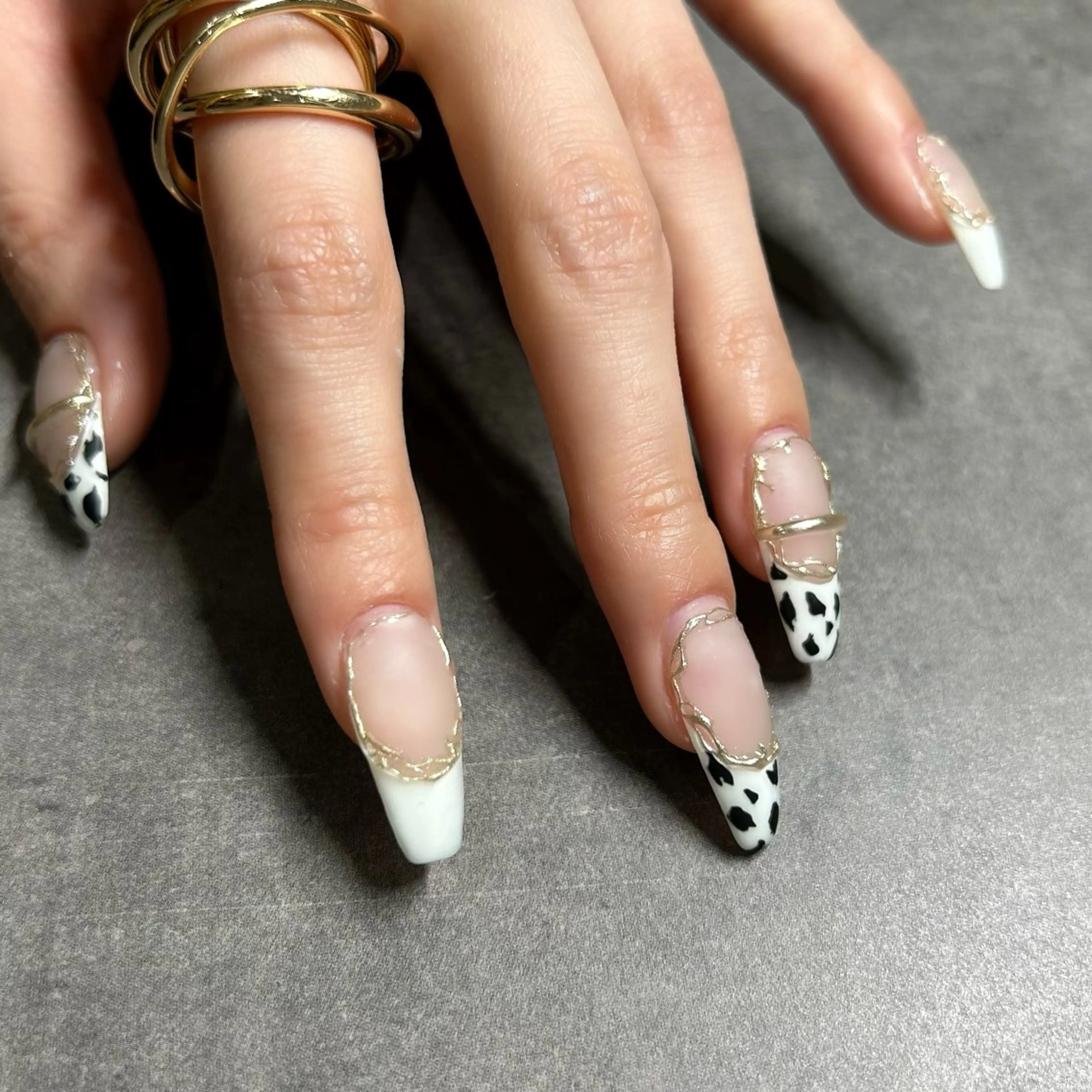 ネイル ハンドネイル ハンドケア she nail studio所属・パラジェル/スカルプ salonOerbaのネイルデザイン