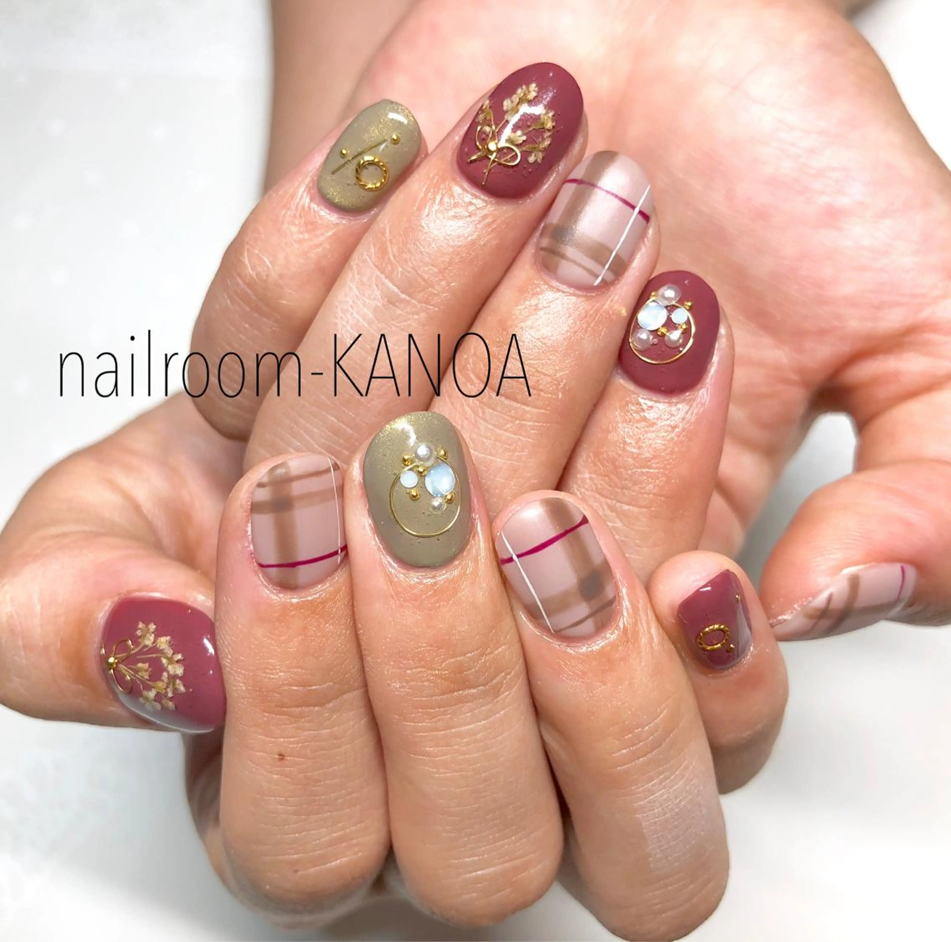 ショート ネイル フラワーネイル nailroom- KANOAのネイルデザイン