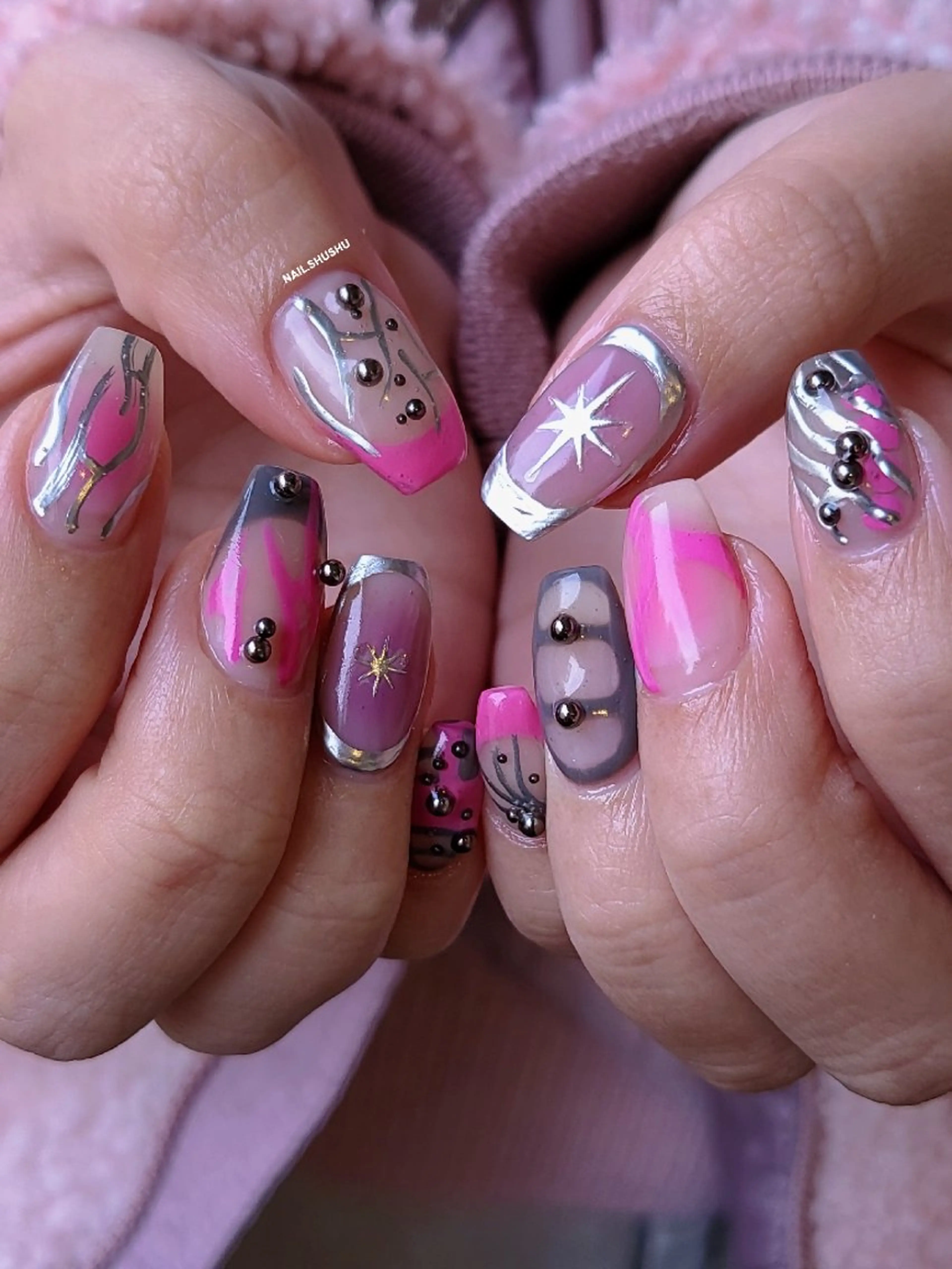 ネイル ハンドネイル 3dパーツ/流行り 👧shushu❤️のネイルデザイン