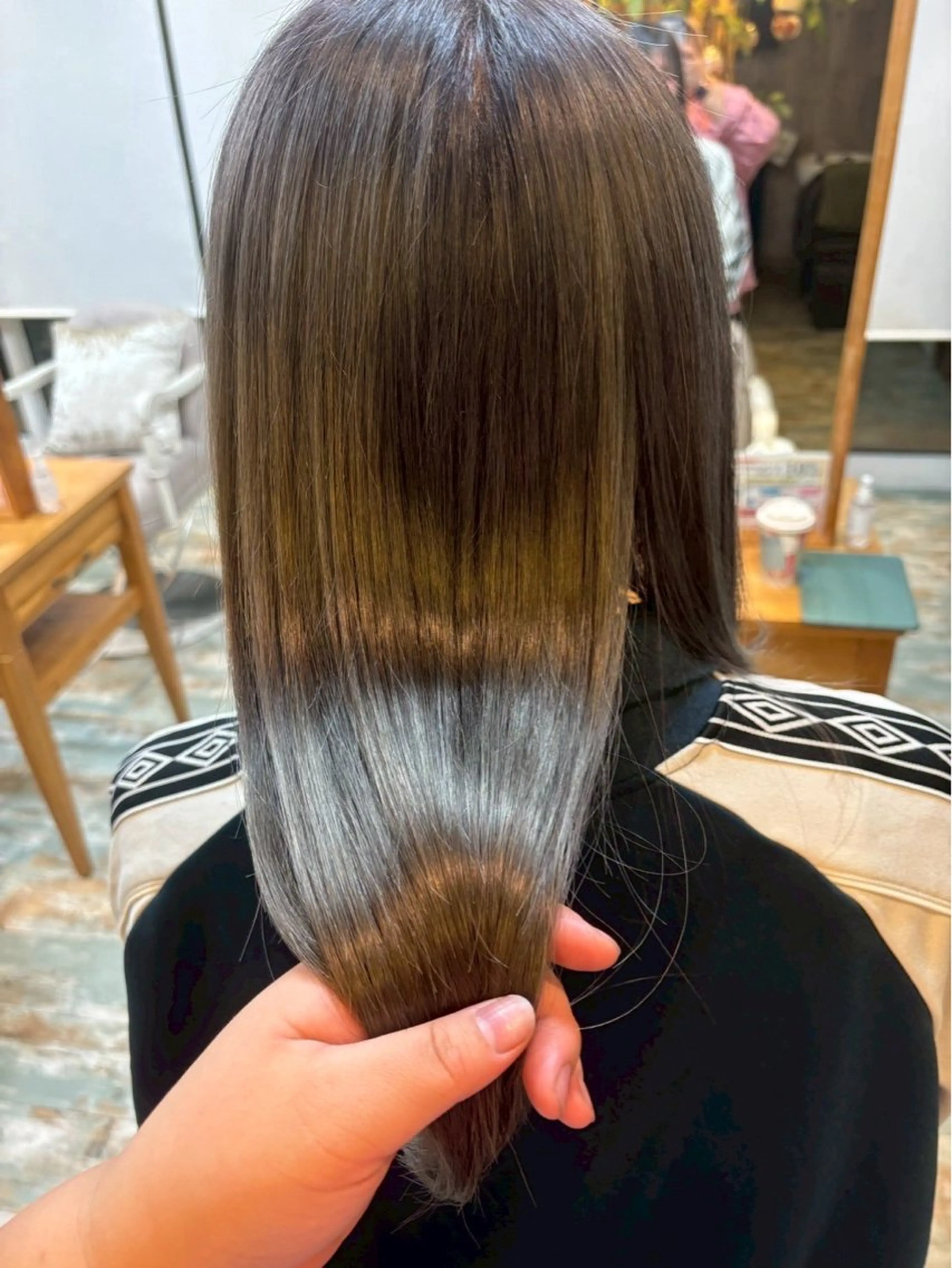 カラー 鈴木 凜🦕 髪質改善縮毛矯正🫧のヘアスタイル
