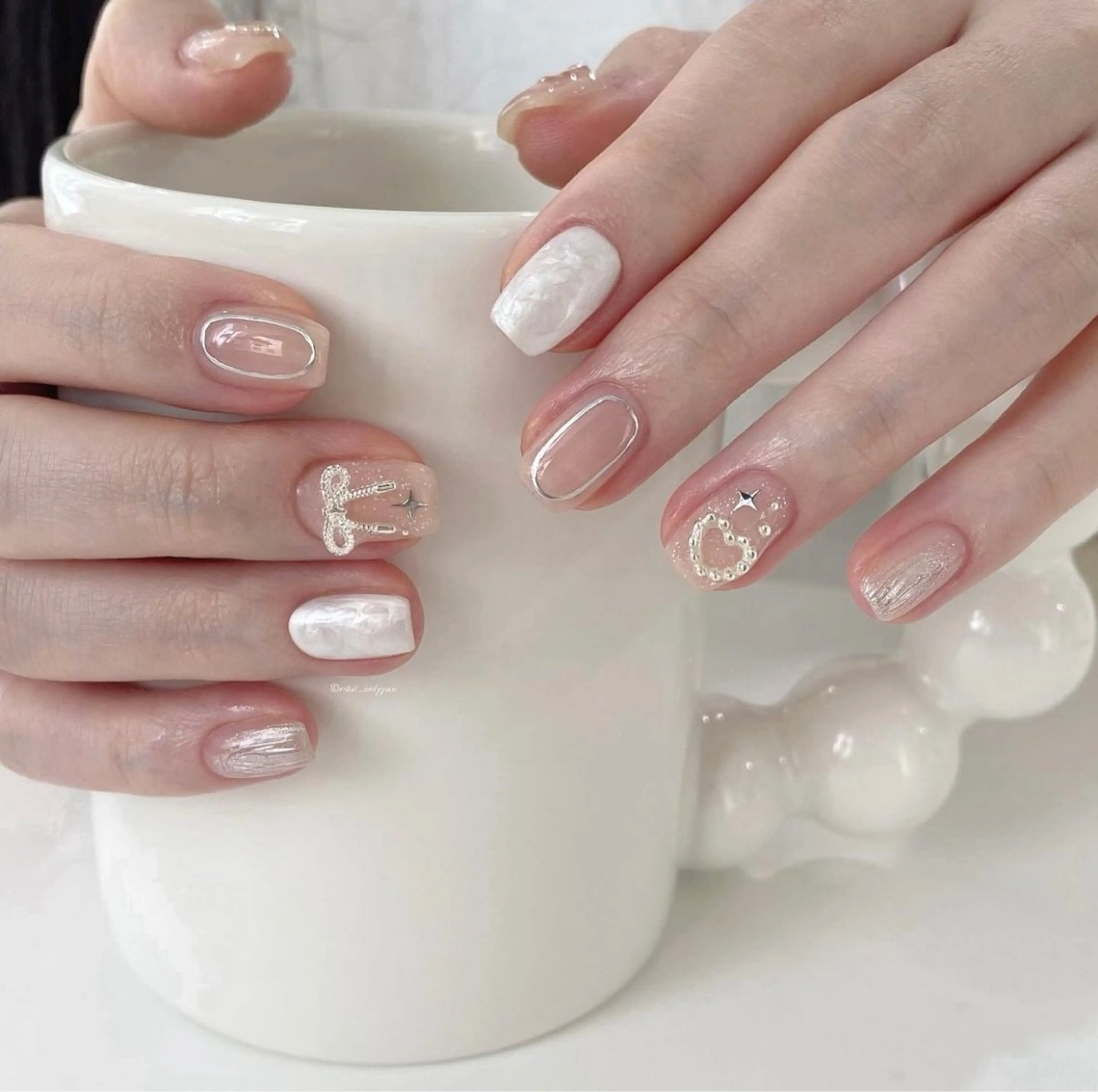 ネイル UniqueNail 長さだし専門店のネイルデザイン