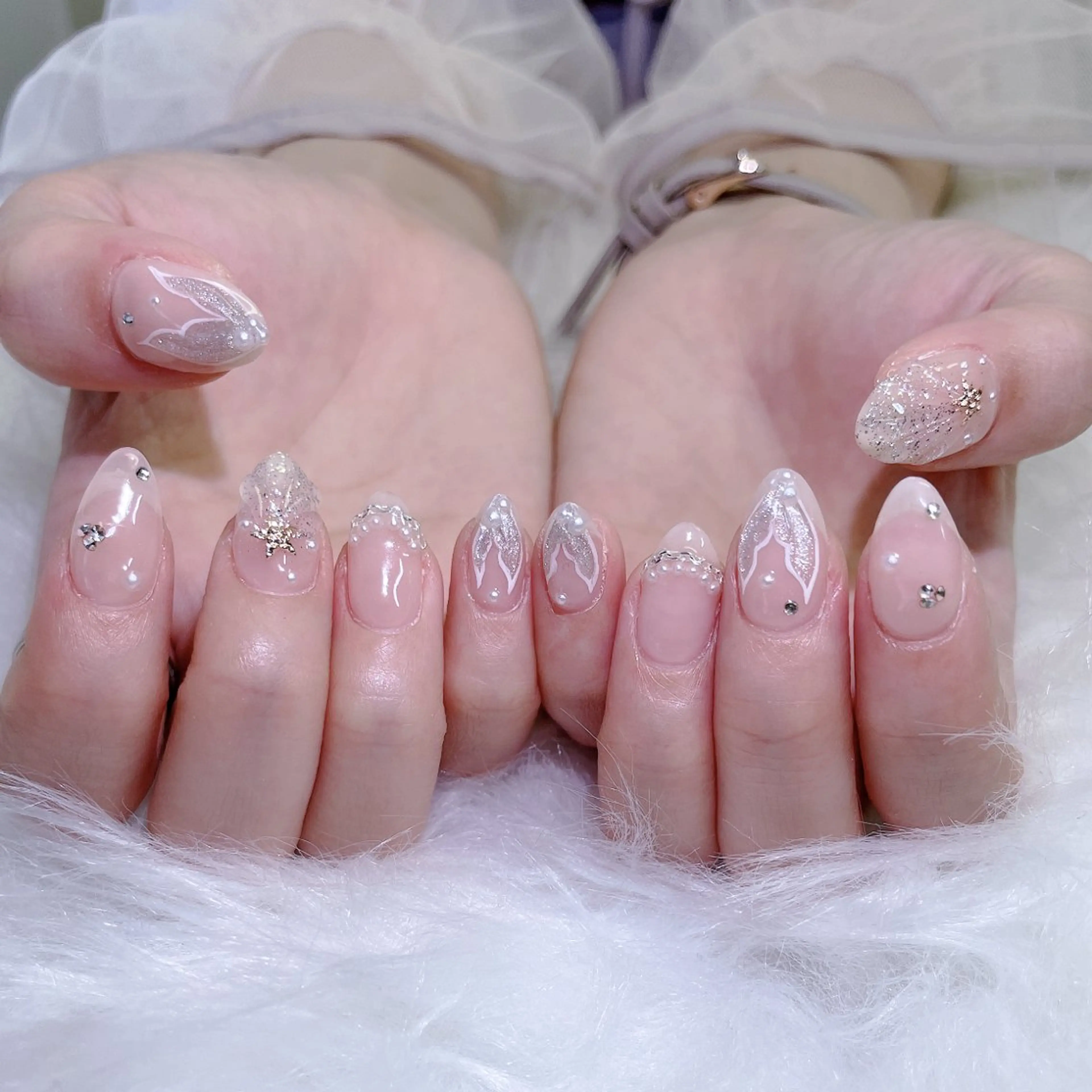 ネイル オーロラネイル 成人式 フレンチネイル ハート 韓国ネイル ハンドネイル Melody Nail所属・Melody  3D/スカルプ専門店のネイルデザイン