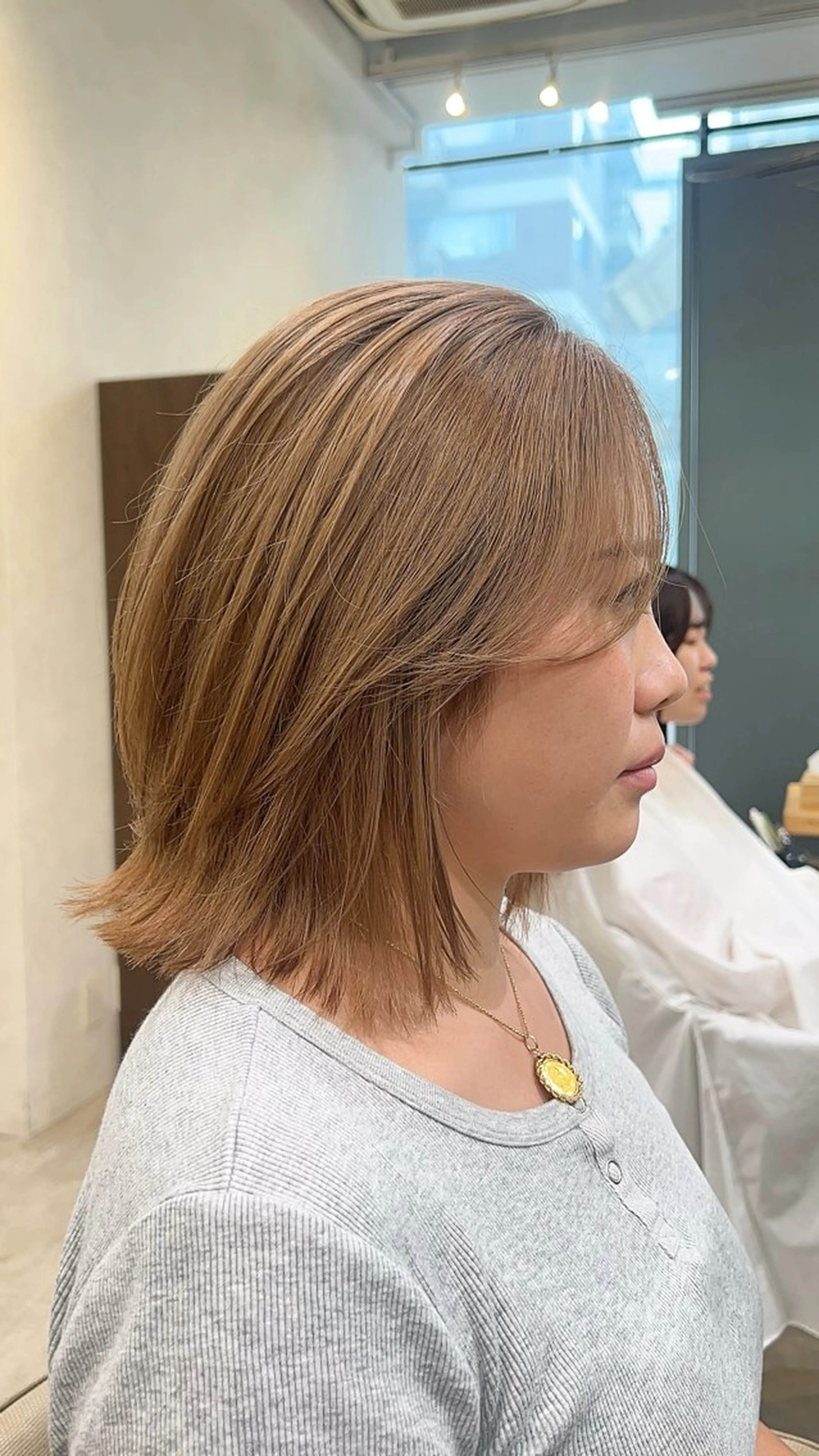 ショート カラー ヘアカラー VIEW Tokyo所属・🎀ミディアムボブ/ 縮毛矯正/ひかりのヘアスタイル