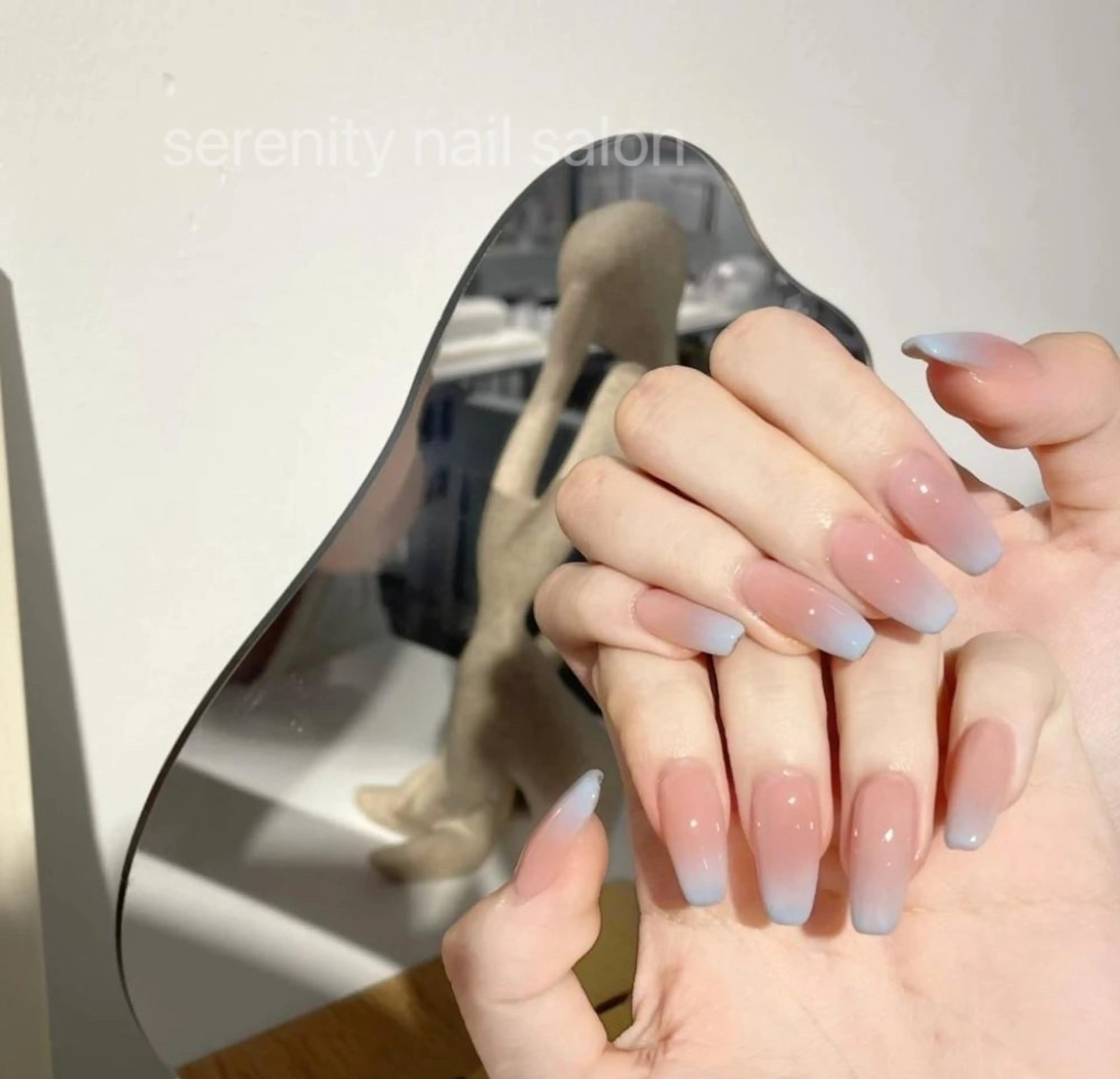 ネイル ハンドネイル ハンドケア ✨Serenity ワンホンネイルのネイルデザイン