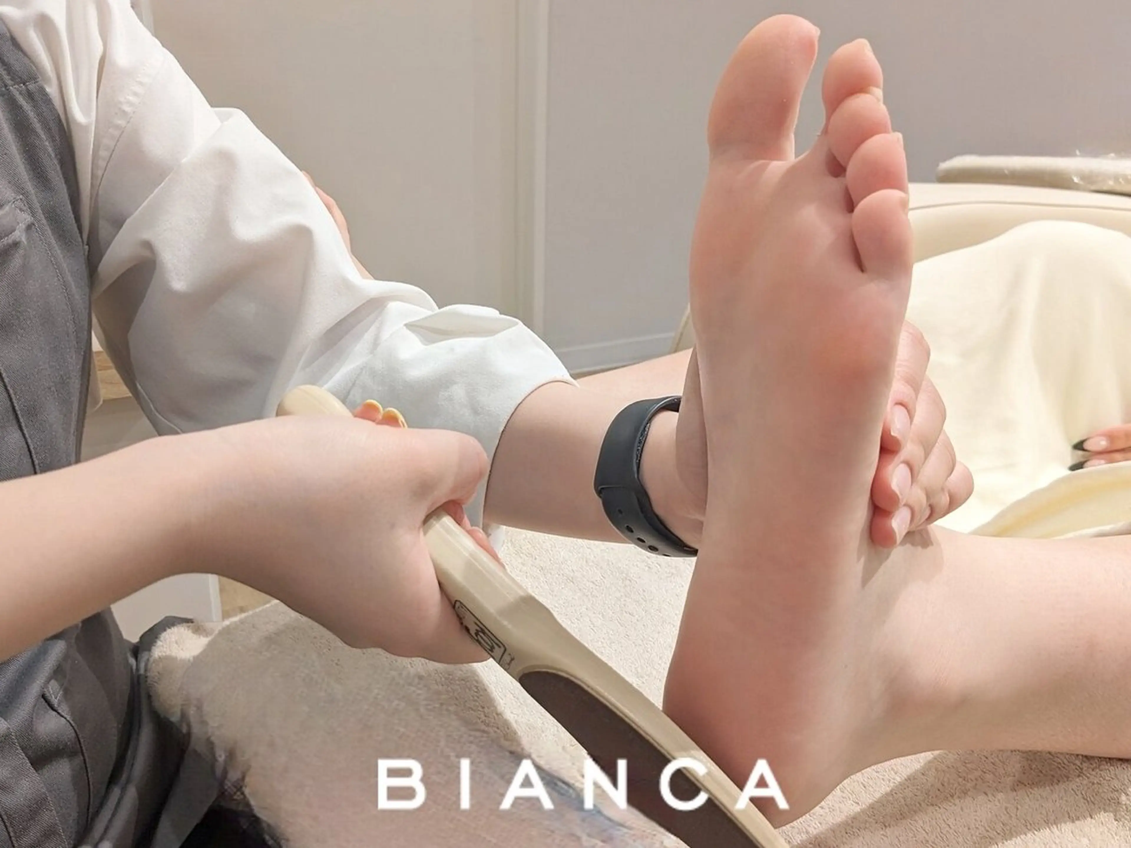 足裏角質除去🦶🏻✨️お仕上げでオイル+クリーム付き✨️の写真