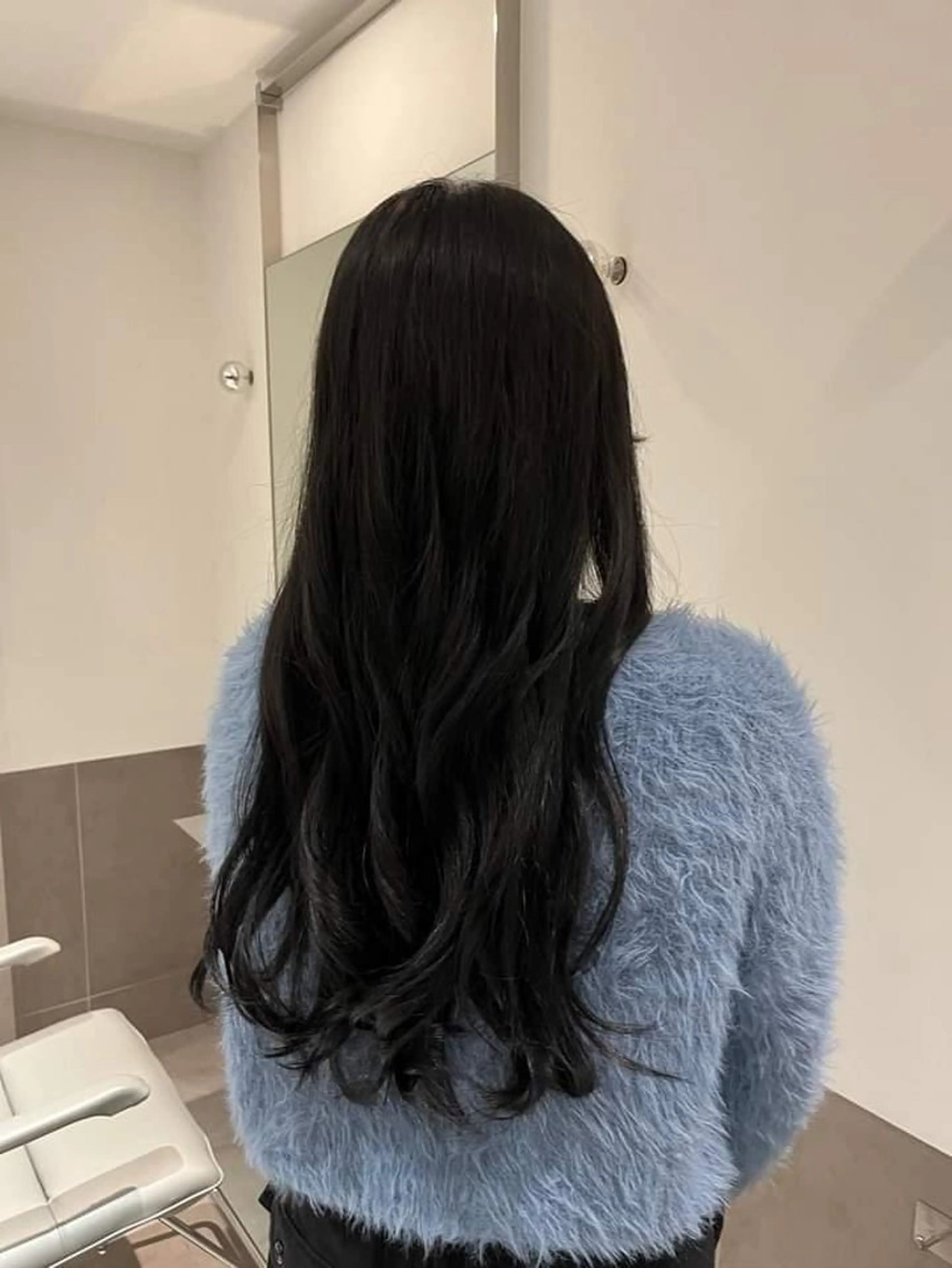 ロング カラー 黒髪 ブルーカラー ブルーブラック ヘアカラー momo 🌷のヘアスタイル