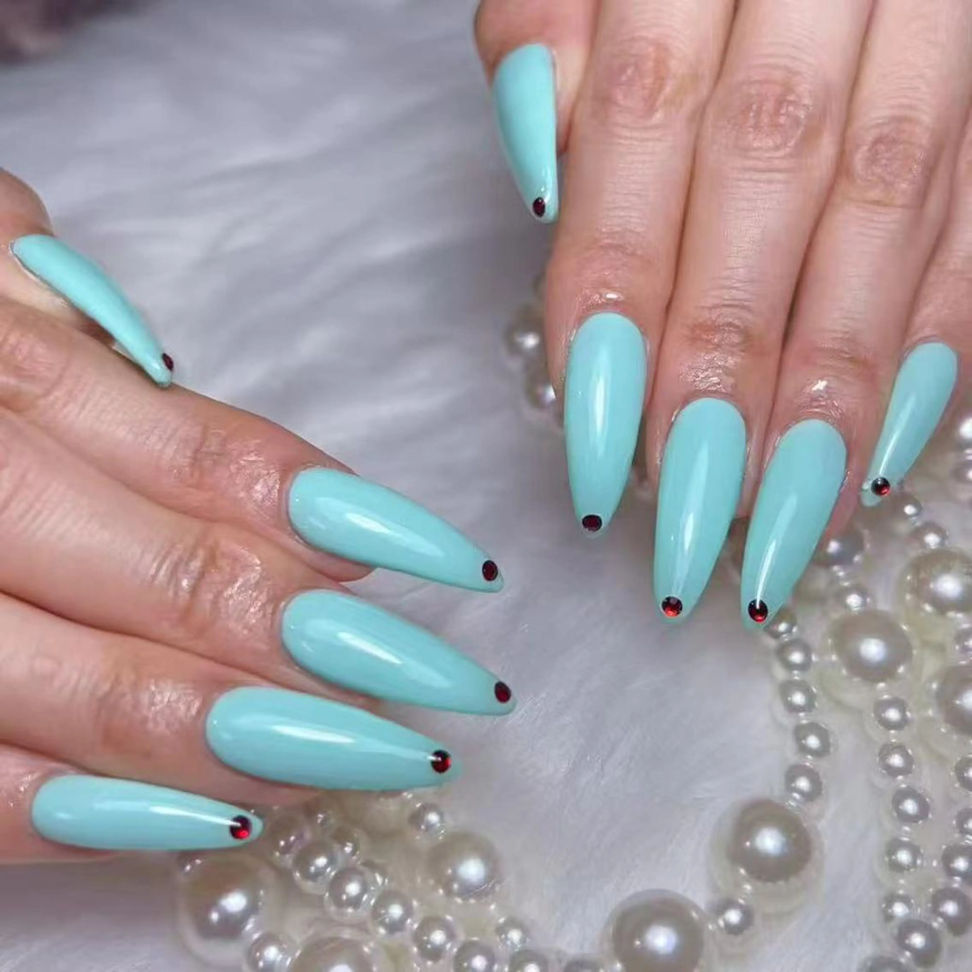 ネイル アートネイル オーロラネイル ガーリー キラキラネイル 韓国ネイル Nail Monsterのネイルデザイン