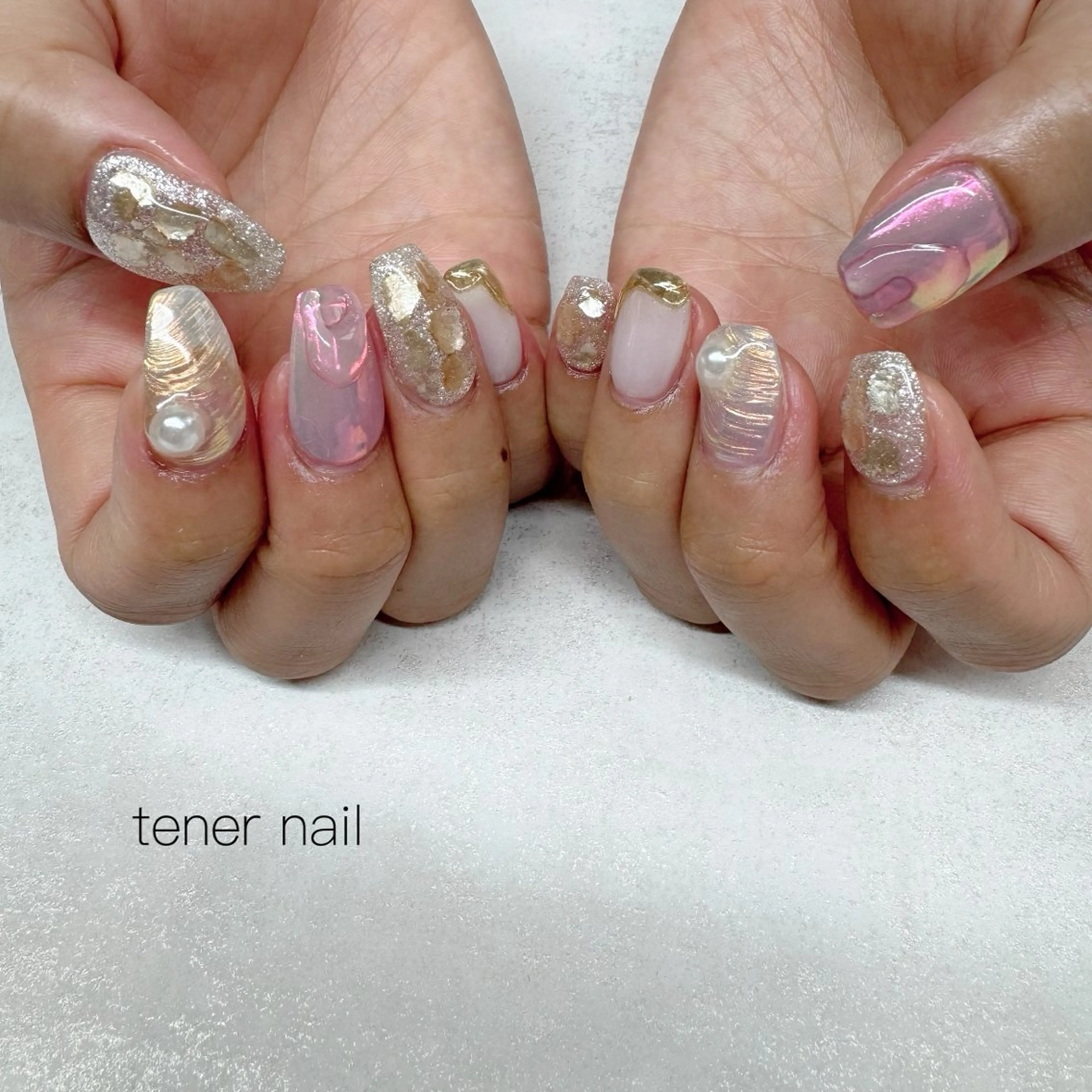 ネイル オーロラネイル ニュアンスネイル ハンドネイル tener  nail  テネルネイル所属・テネルネイル tener nailのネイルデザイン