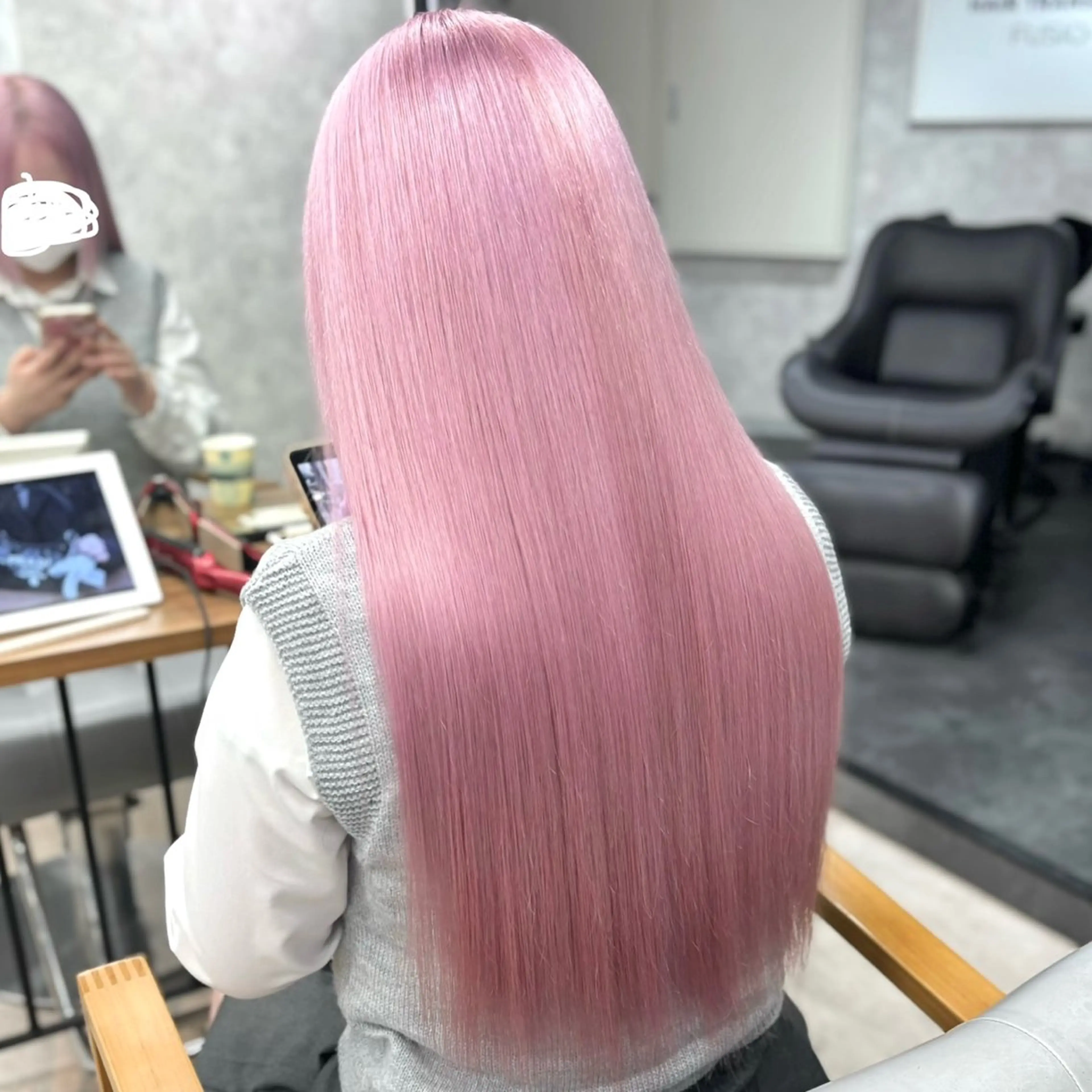 [ ミニモ学割 ] 1ブリーチ➕ 韓国風カラー ➕ ケアトリートメント✨ ダブルカラーの写真