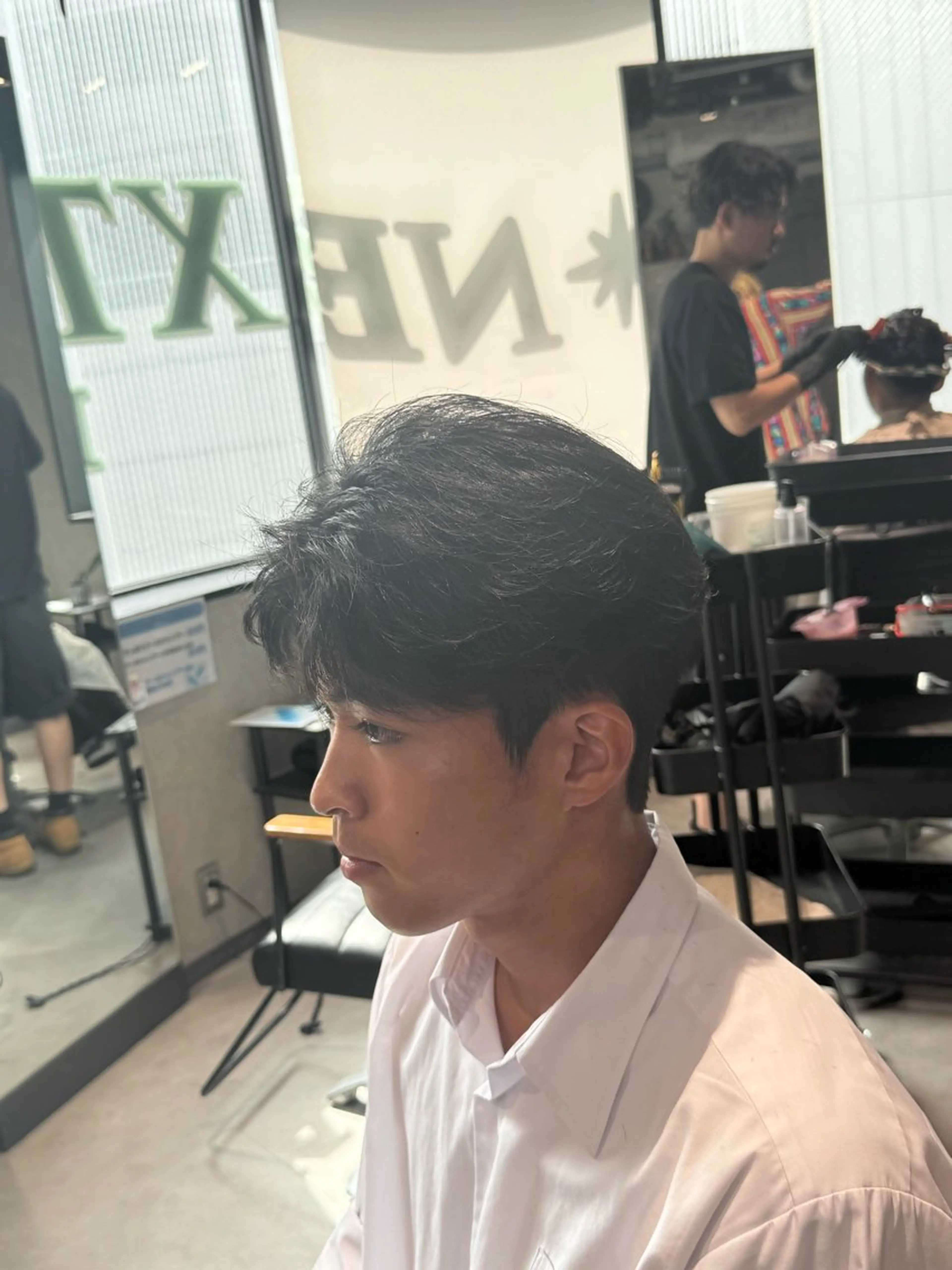 ショート メンズ カット ヘアセット 韓国特化🇰🇷愁斗 センターパートパーマのヘアスタイル