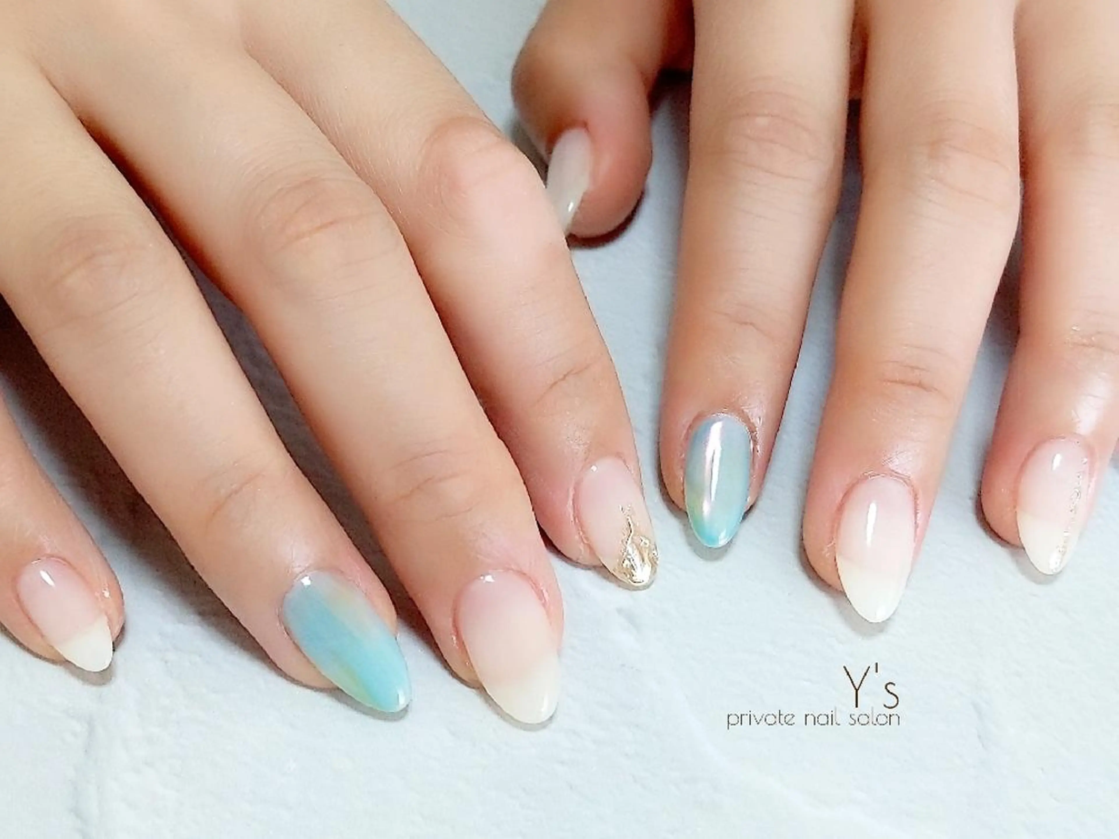 ネイル ハンドネイル YUMI NAGAI  のネイルデザイン