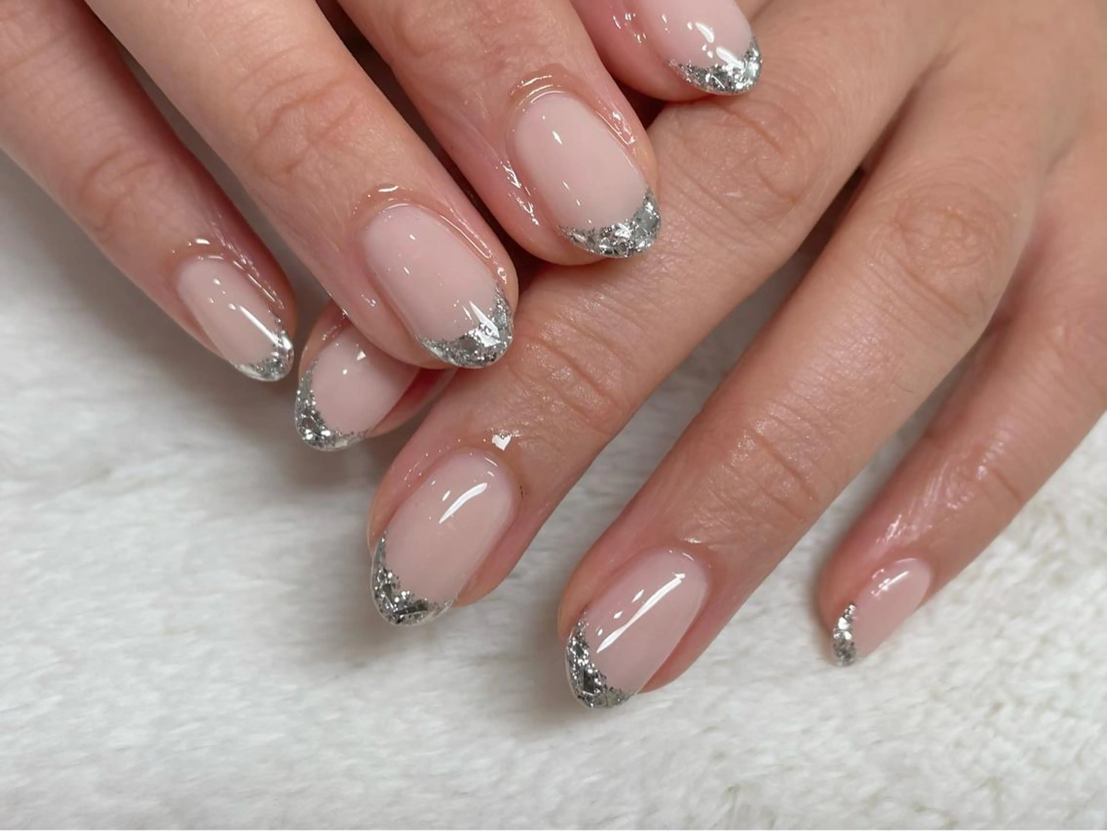 ネイル フレンチネイル ガラスフレンチ riri nail所属・riri-nail Rie Endoのネイルデザイン