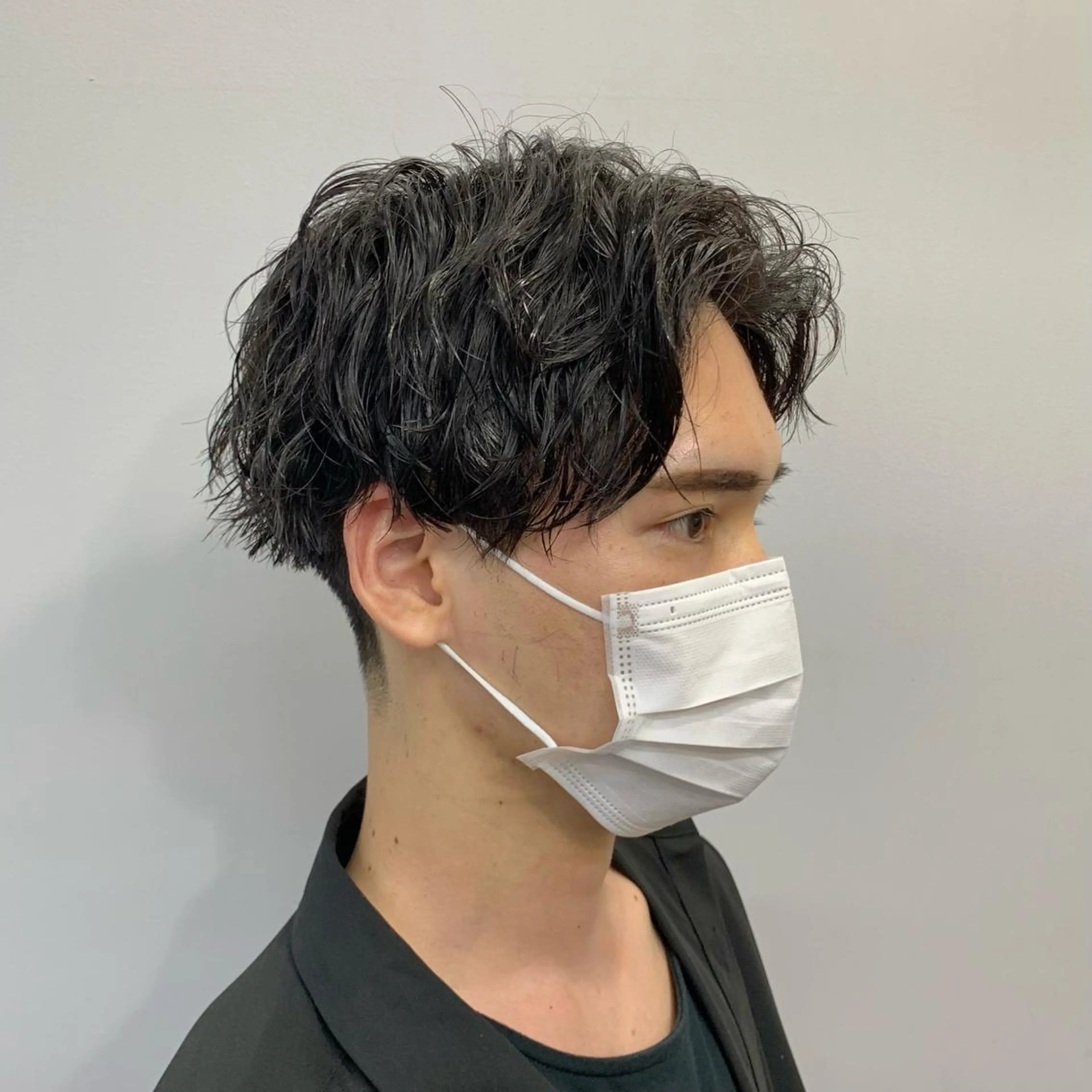 ショート パーマ メンズ センターパート カット パーマ メンズ特化美容師/ 藤戸 椋のヘアスタイル